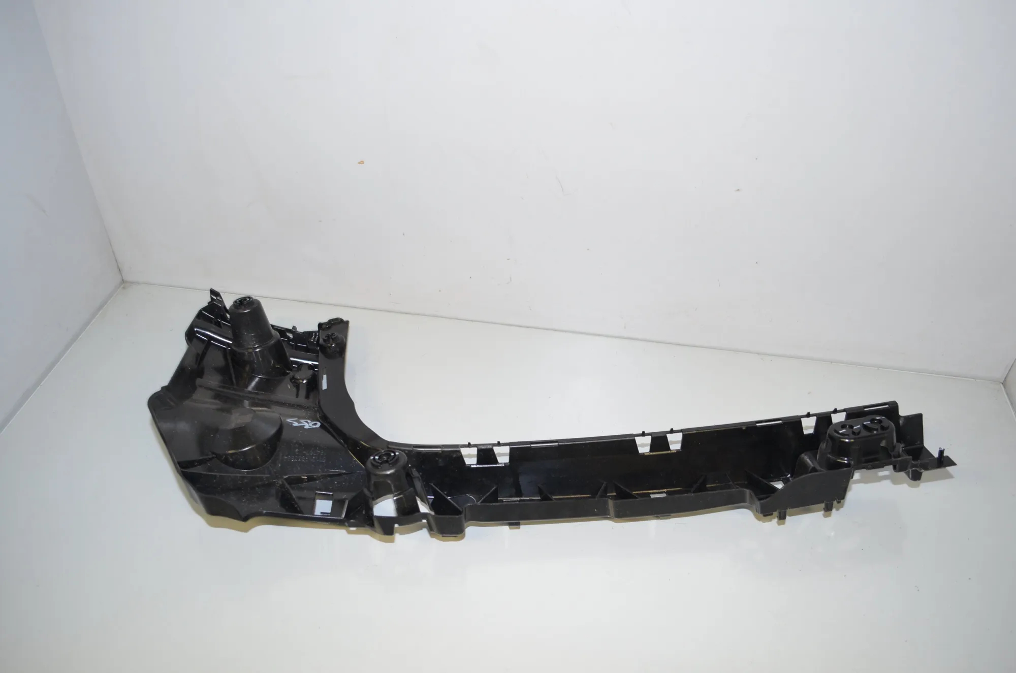 Rear Right Bumper Bracket – OEM 9850834 · BMW iX3 (G08) (2020 - -) Electric (286 HP) 2022 – 3