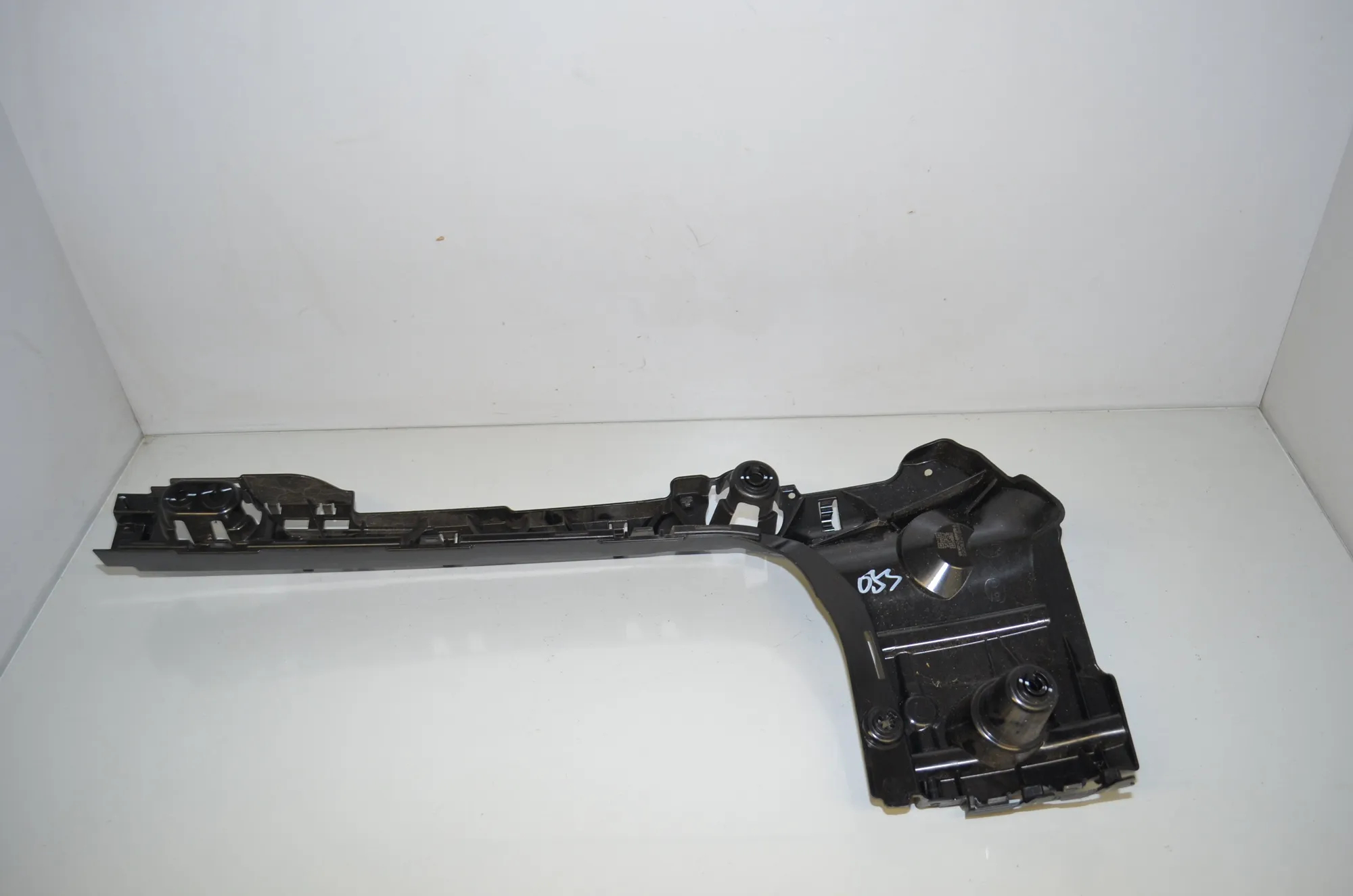 Rear Right Bumper Bracket – OEM 9850834 · BMW iX3 (G08) (2020 - -) Electric (286 HP) 2022 – 4