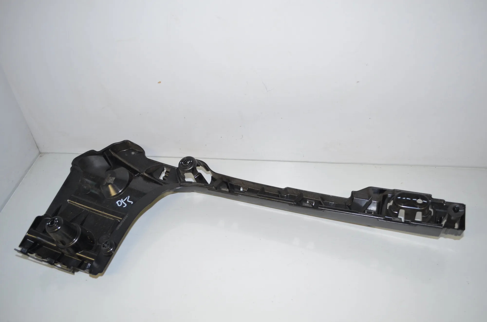 Rear Left Bumper Bracket – OEM 9850833 · BMW iX3 (G08) (2020 - -) Electric (286 HP) 2022 – 4