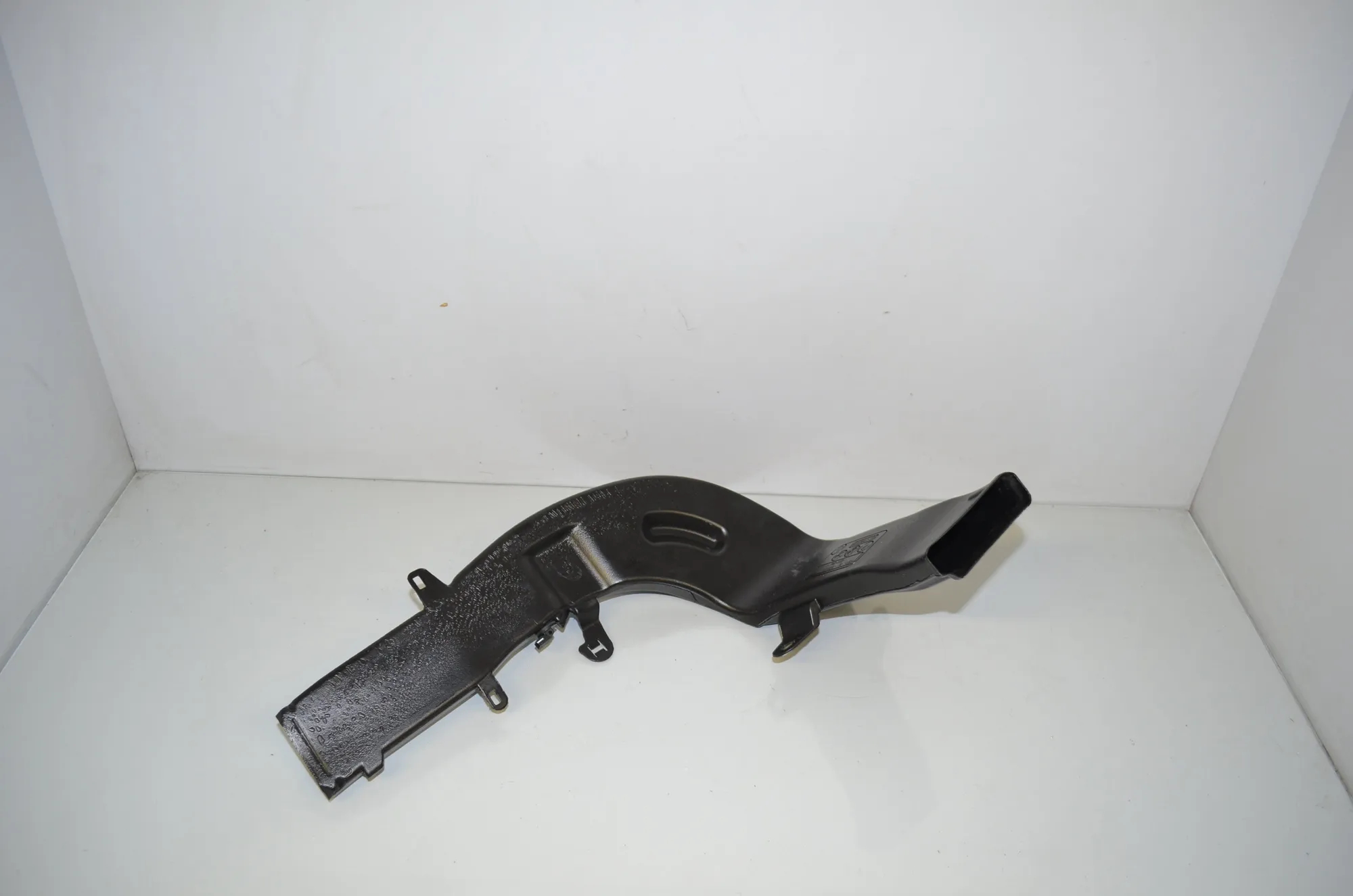Interior Air Duct Channel – OEM 6997061 · BMW iX3 (G08) (2020 - -) Electric (286 HP) 2022 – 2