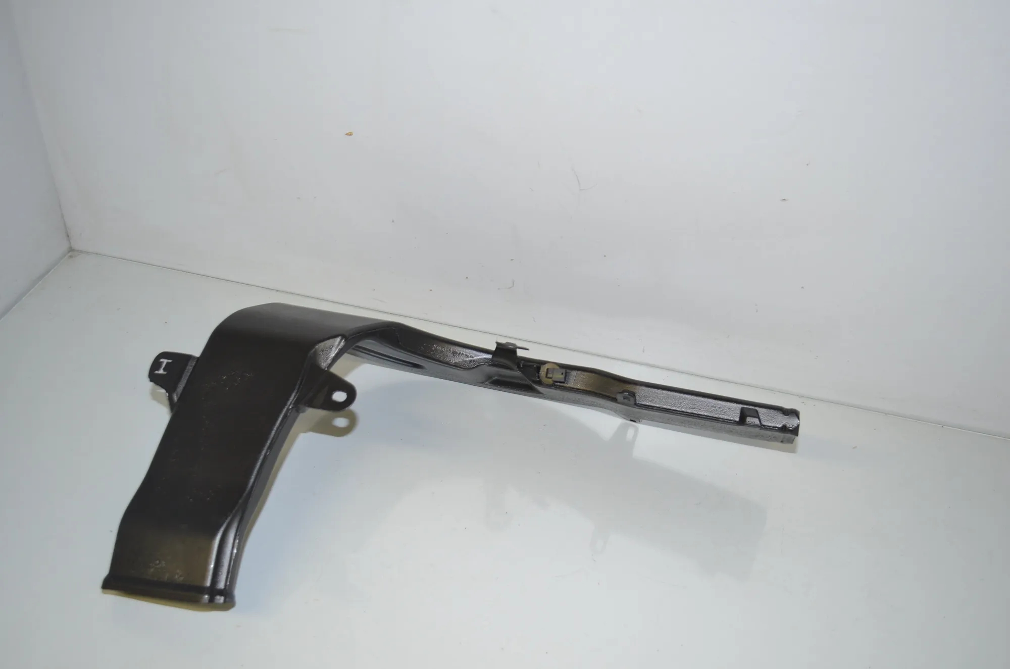 Interior Air Duct Channel – OEM 6997061 · BMW iX3 (G08) (2020 - -) Electric (286 HP) 2022 – 4