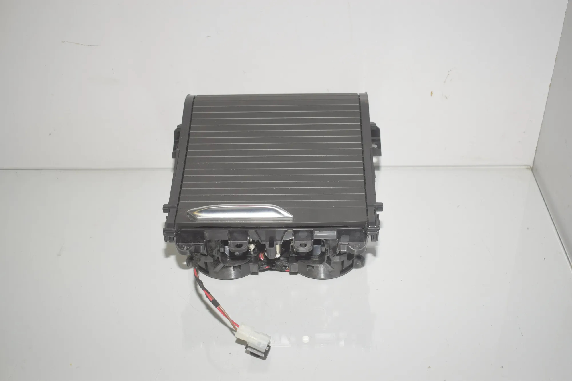 Cup Holder – OEM 5A192C3 · BMW iX3 (G08) (2020 - -) Electric (286 HP) 2022