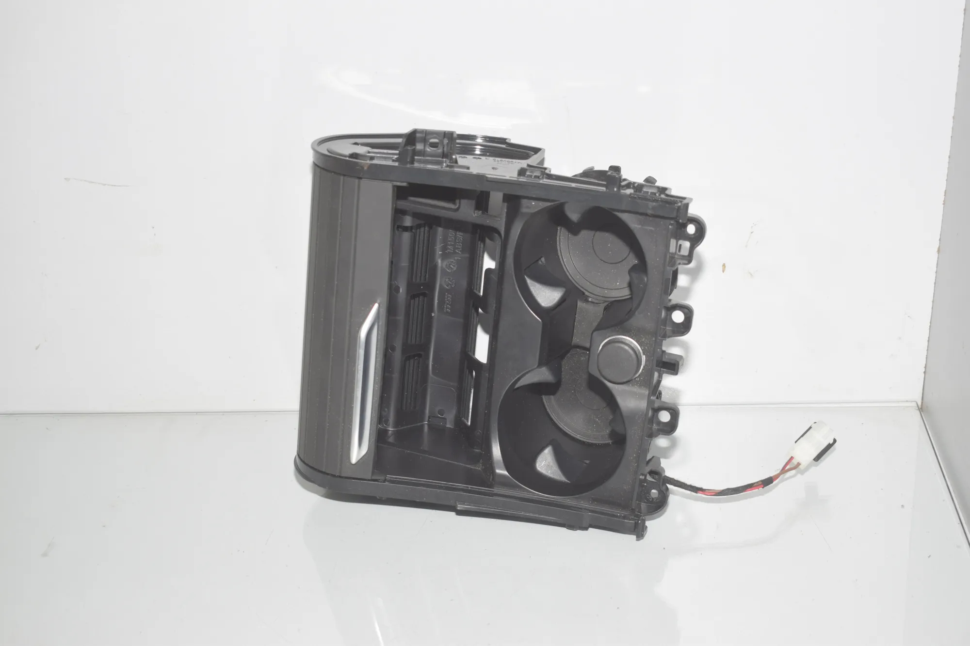 Cup Holder – OEM 5A192C3 · BMW iX3 (G08) (2020 - -) Electric (286 HP) 2022 – 3