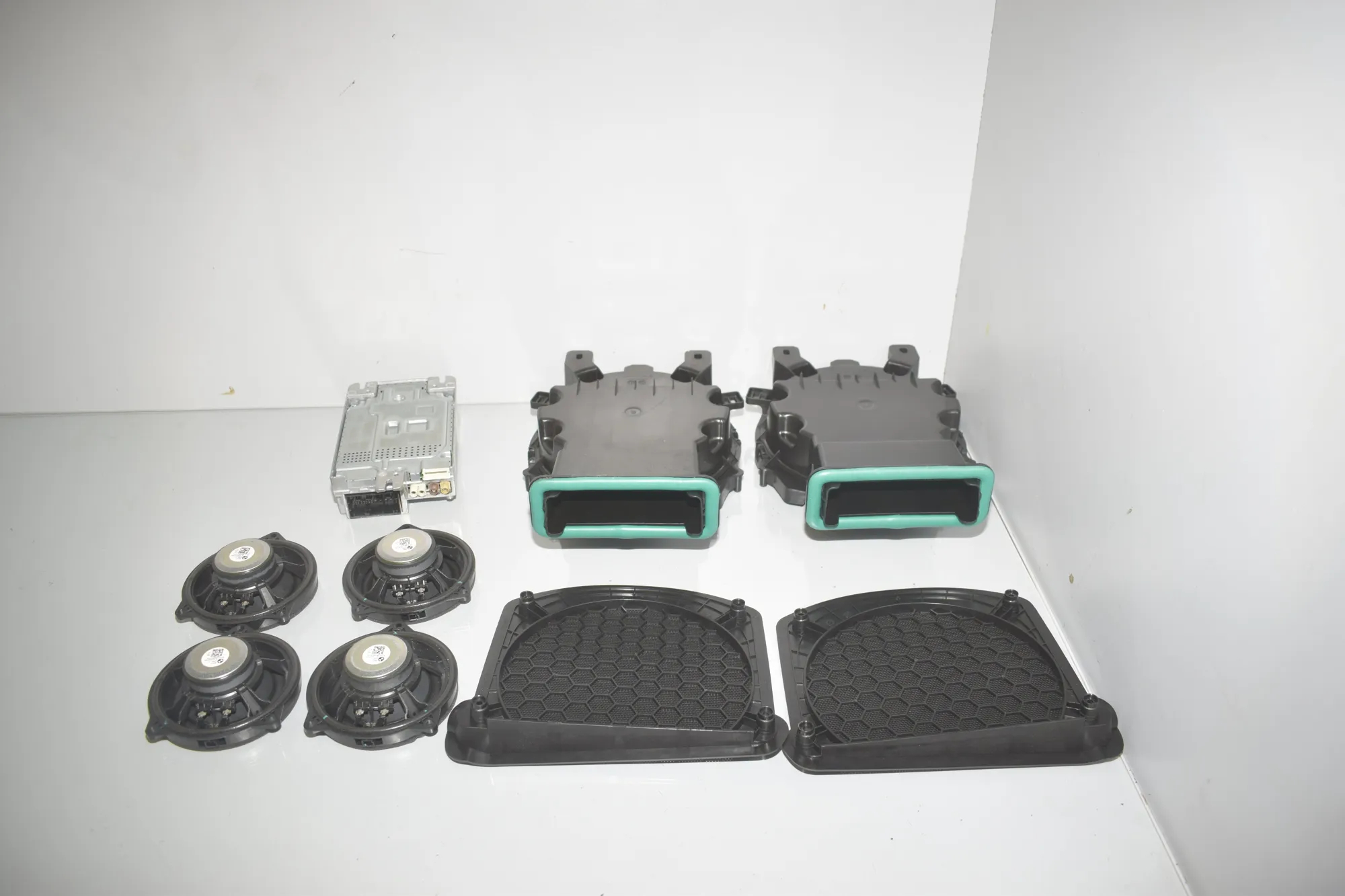 Sound Audio System Set – OEM 6807317 · BMW iX3 (G08) (2020 - -) Electric (286 HP) 2022 – 4