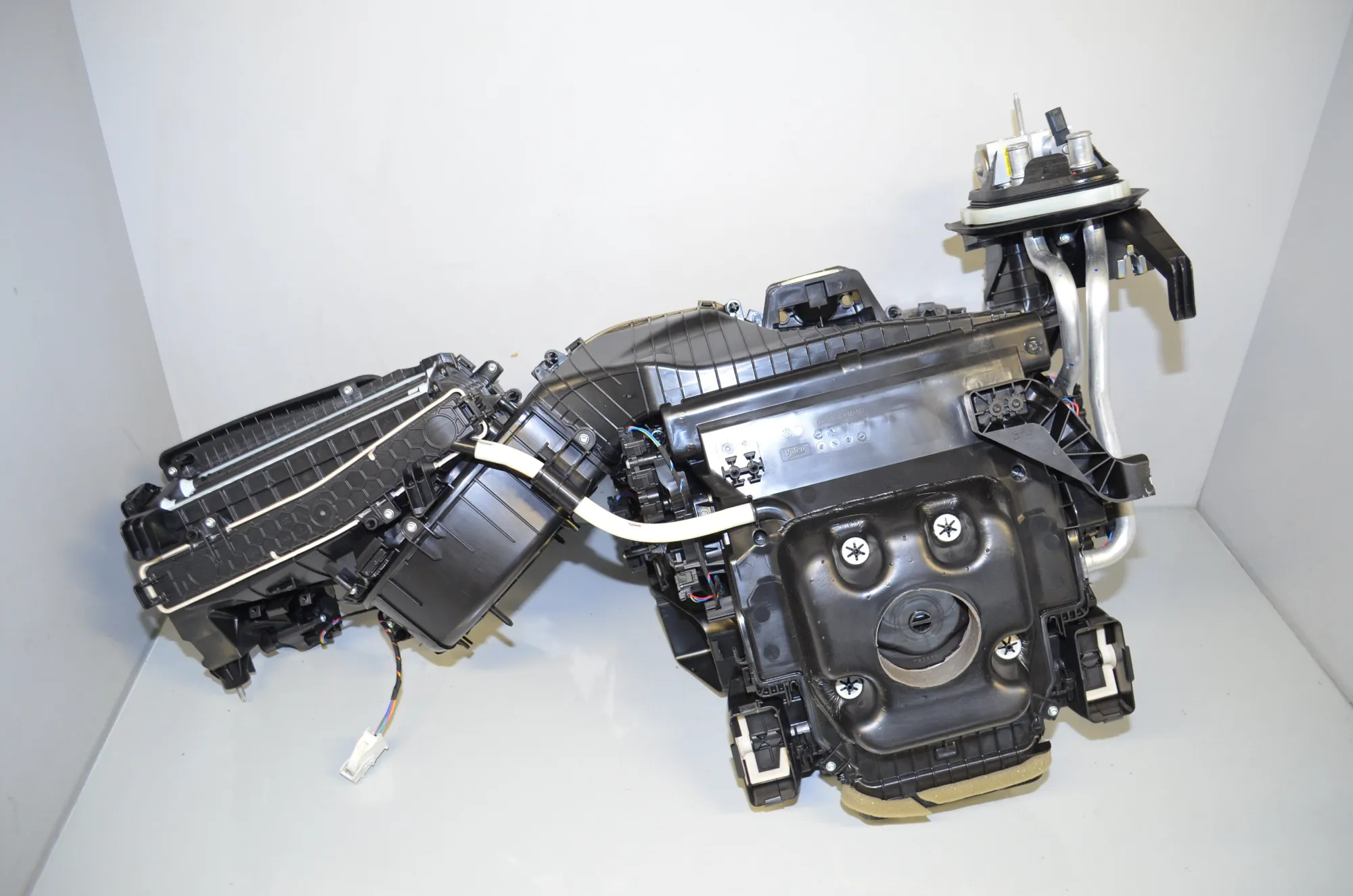 Interior Heater – OEM 6993760 · BMW iX3 (G08) (2020 - -) Electric (286 HP) 2022 – 4