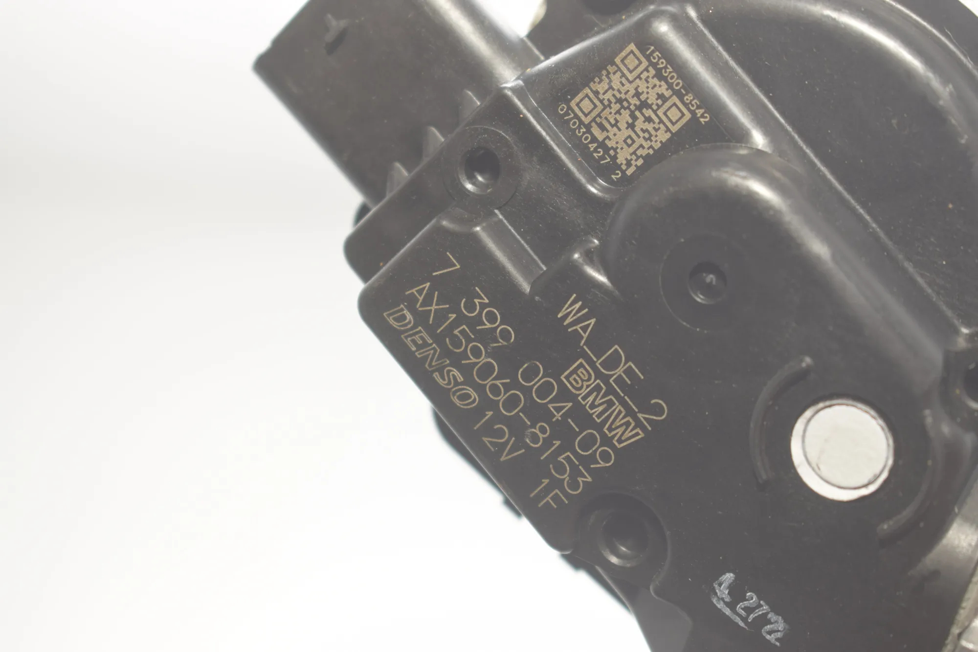 Front Windshield Wiper Mechanism – OEM 7399004 · BMW iX3 (G08) (2020 - -) Electric (286 HP) 2022 – 5