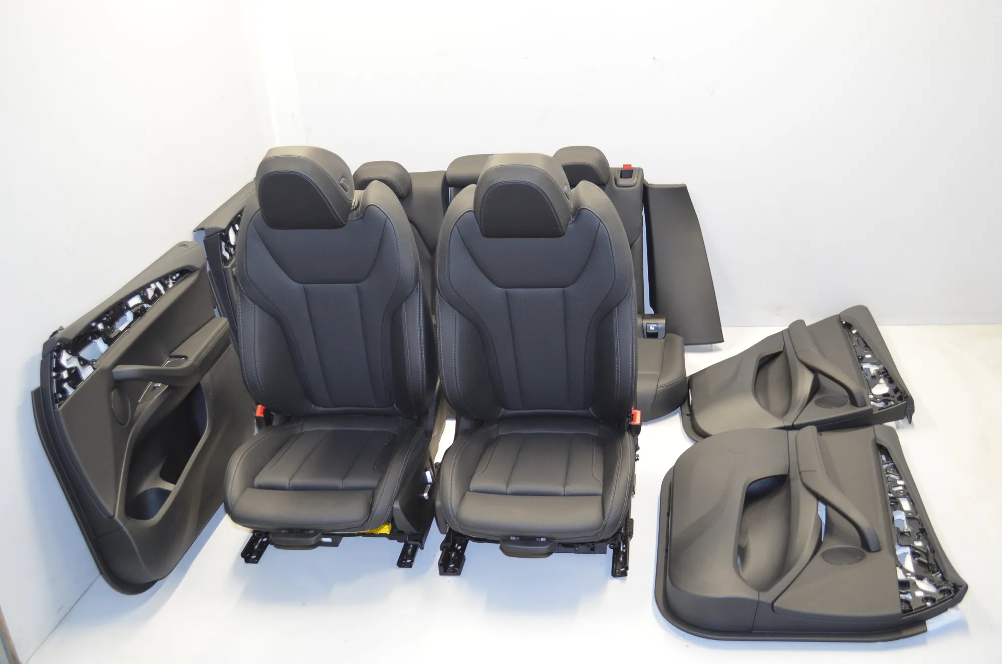 Seat set · BMW iX3 (G08) (2020 - -) Electric (286 HP) 2022