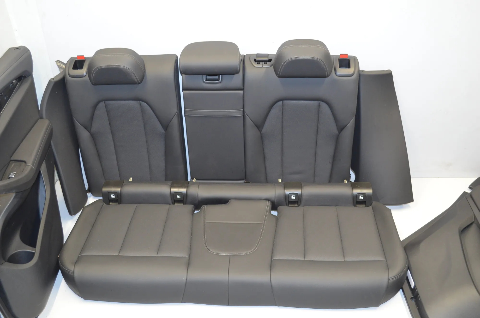 Seat set · BMW iX3 (G08) (2020 - -) Electric (286 HP) 2022 – 9