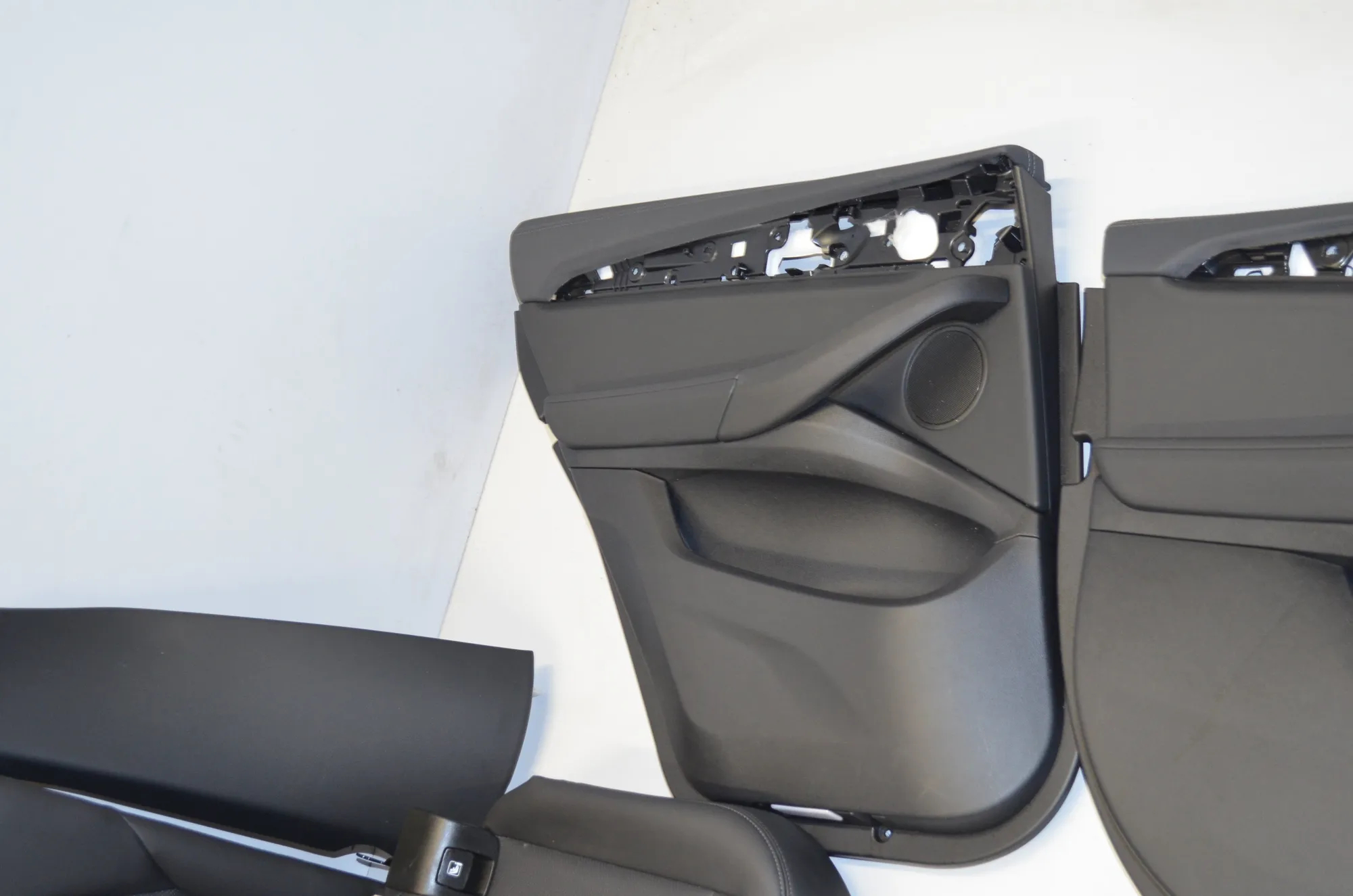 Seat set · BMW iX3 (G08) (2020 - -) Electric (286 HP) 2022 – 12