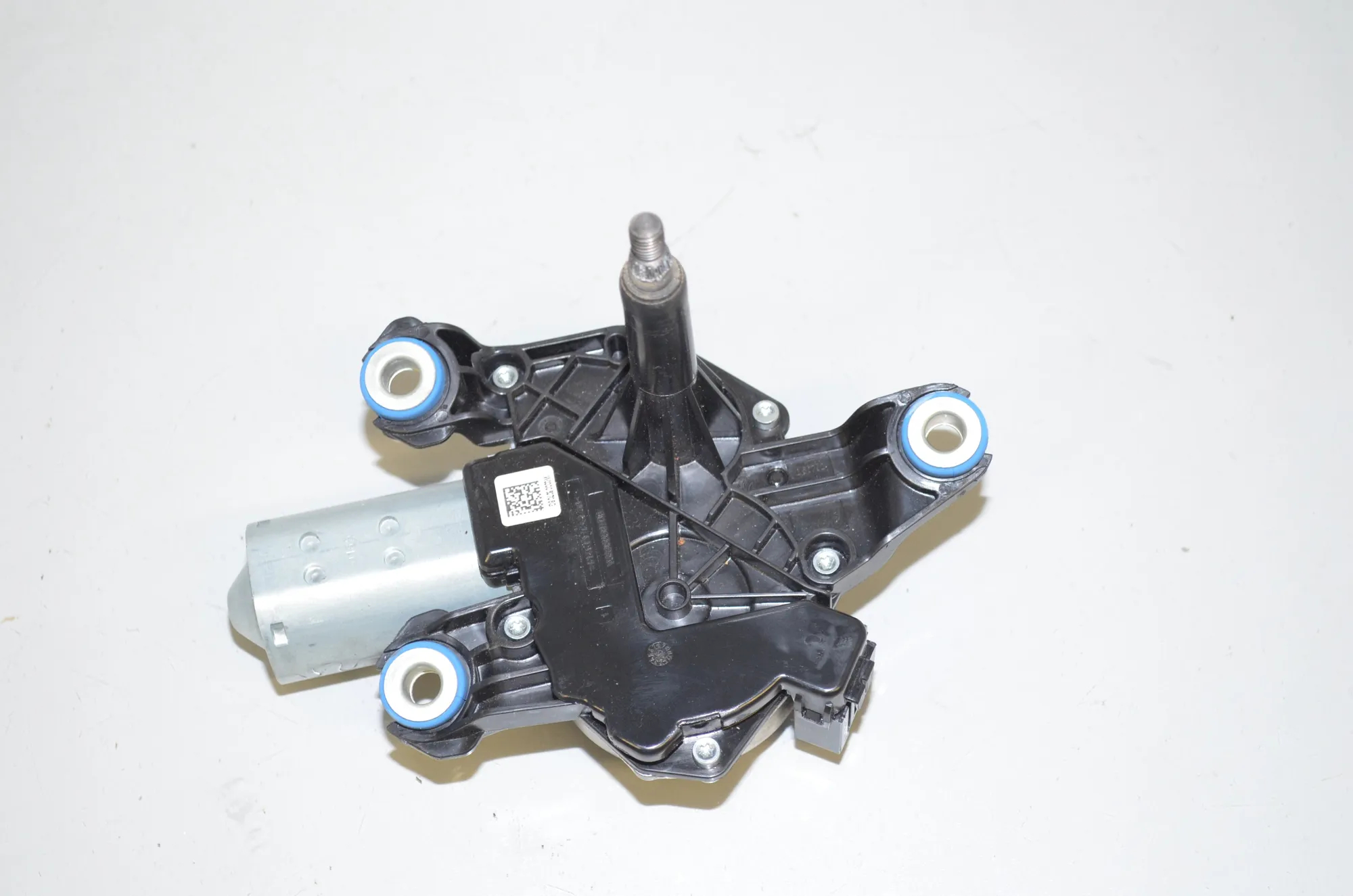 Tailgate Window Wiper Motor – OEM 7306462 · BMW i3 (I01) BMW i3 (I01) Electric 2015 – 2