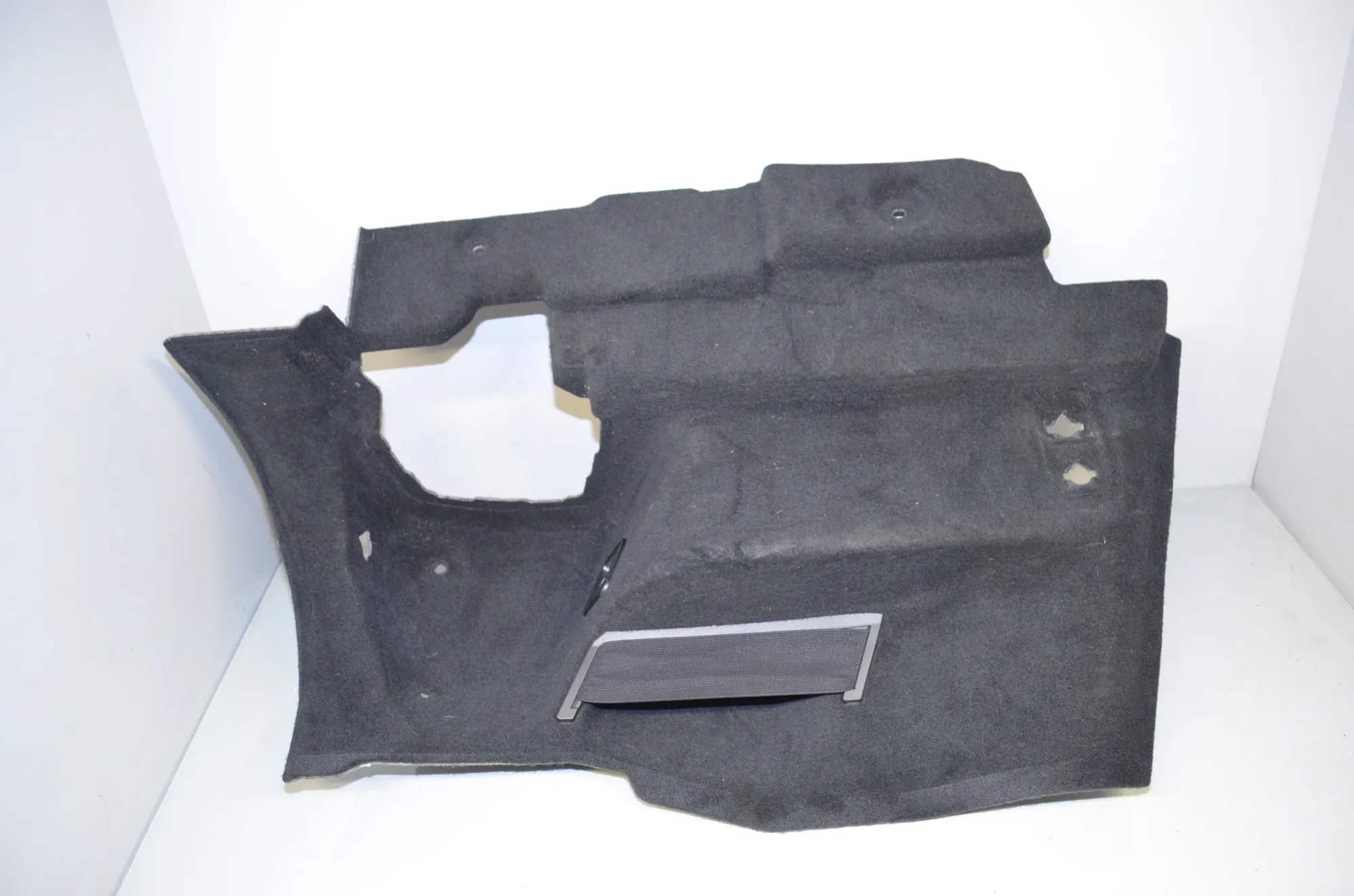 Right Side Trunk Trim – OEM 7360968 · BMW 2 Gran Tourer (F46) 218 i 2015 – 2