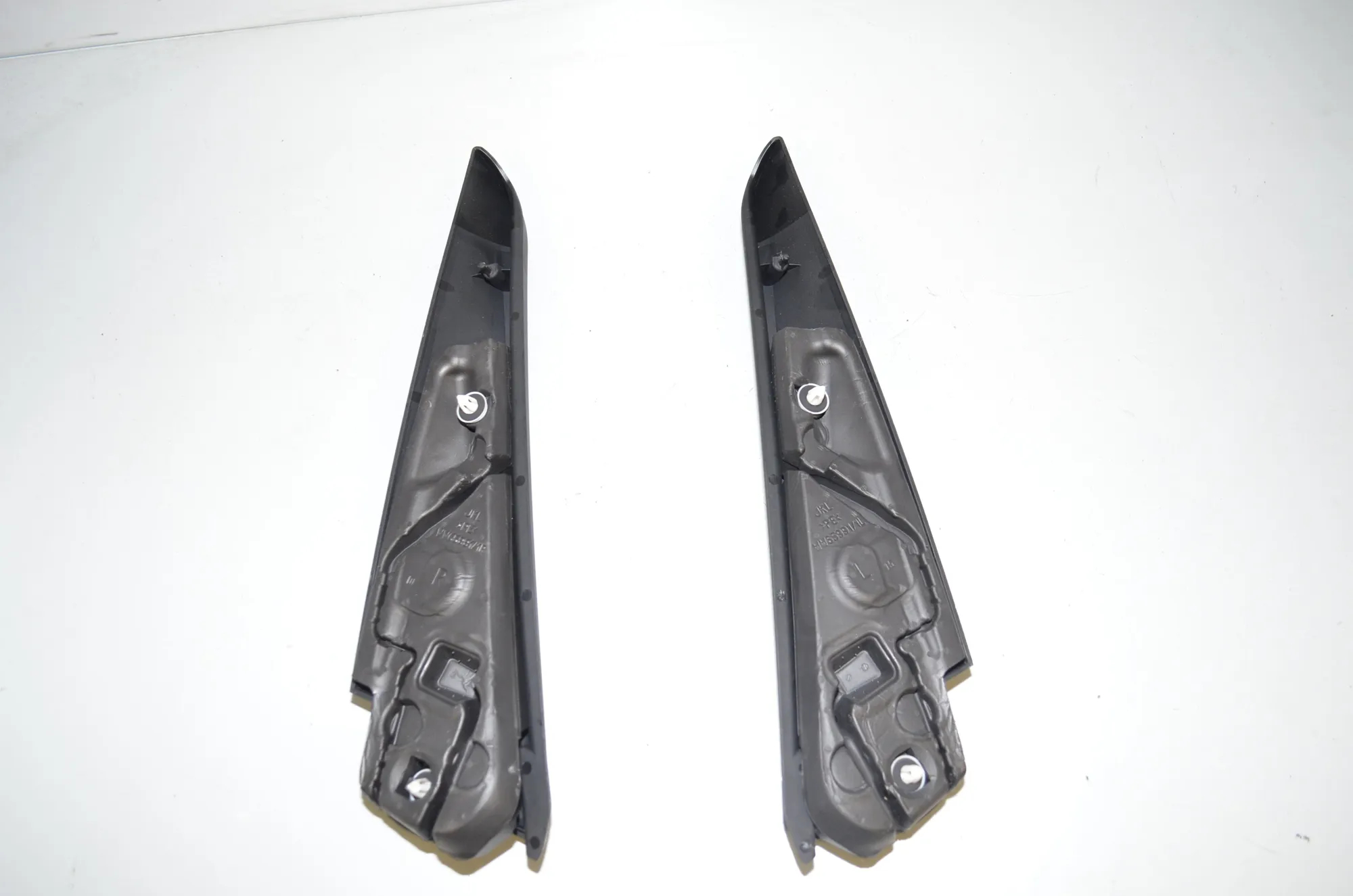 Other Body Parts – OEM 7333895 · BMW 2 Gran Tourer (F46) 218 i 2015 – 3