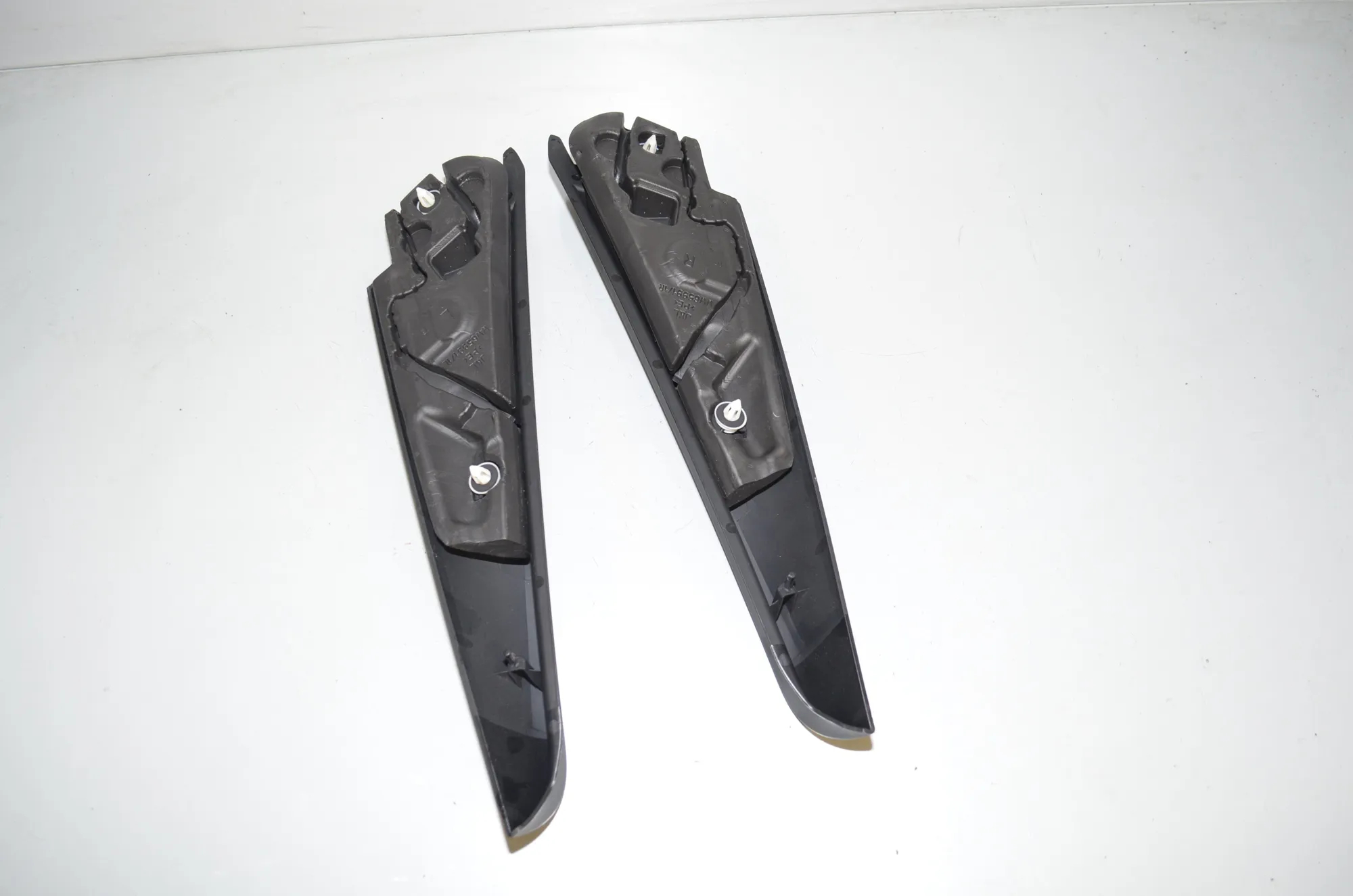 Other Body Parts – OEM 7333895 · BMW 2 Gran Tourer (F46) 218 i 2015 – 4