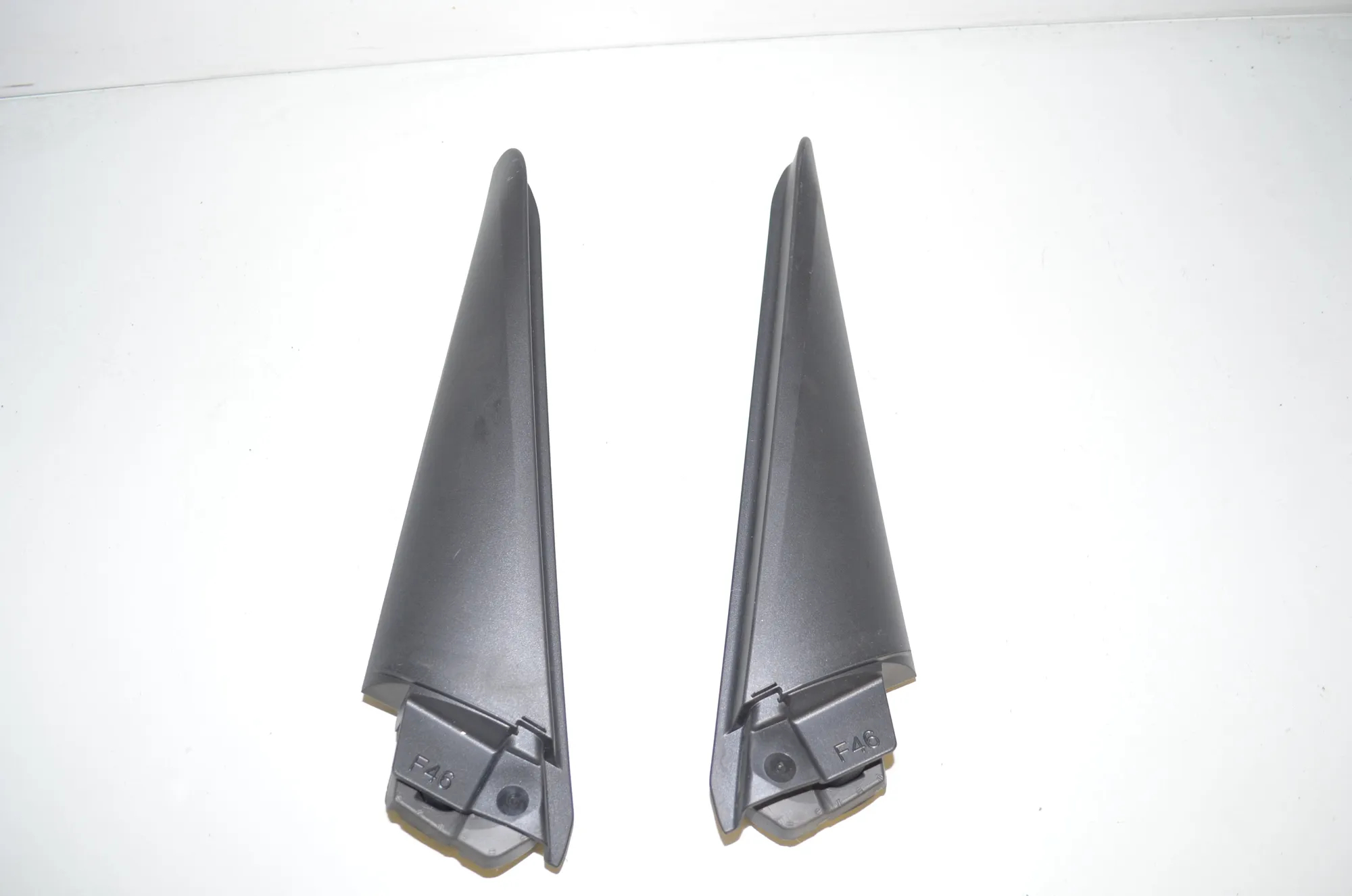 Other Body Parts – OEM 7333895 · BMW 2 Gran Tourer (F46) 218 i 2015