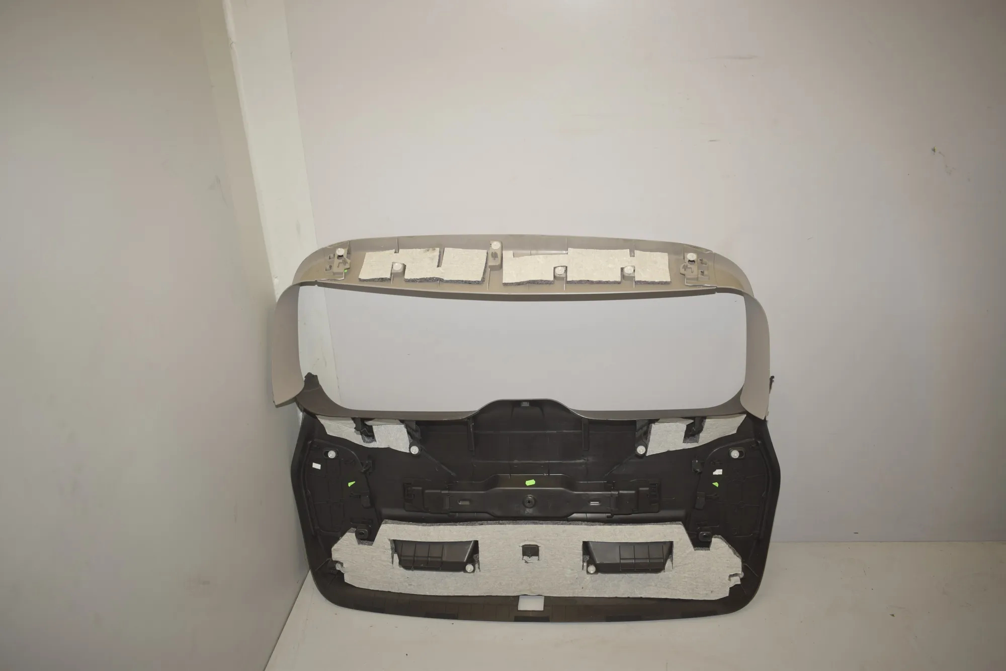 Tailgate Bootlid Cover Trim – OEM 7414933 · BMW 2 Gran Tourer (F46) 218 i 2015 – 3
