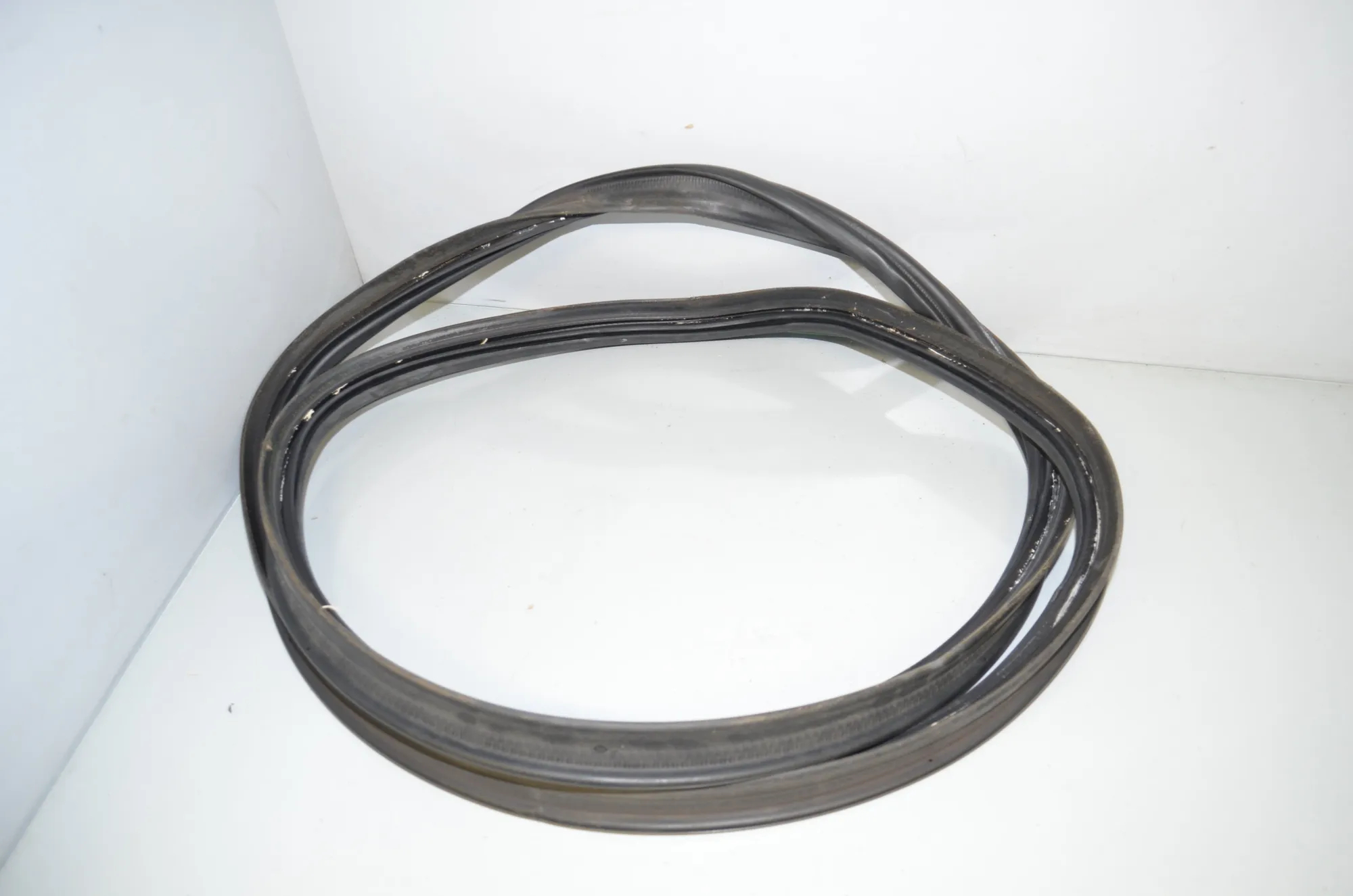Tailgate Rubber Seal – OEM 7474448 · BMW 2 Gran Tourer (F46) 218 i 2015 – 3