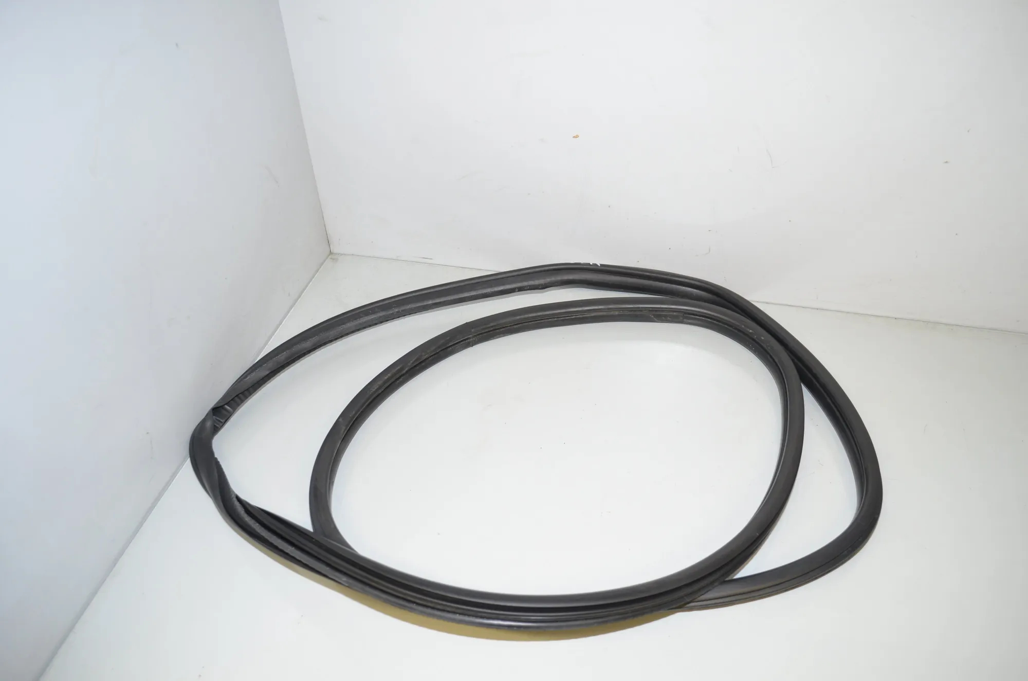 Rear Left Door Seal Rubber – OEM 7420056 · BMW 2 Gran Tourer (F46) 218 i 2015 – 3