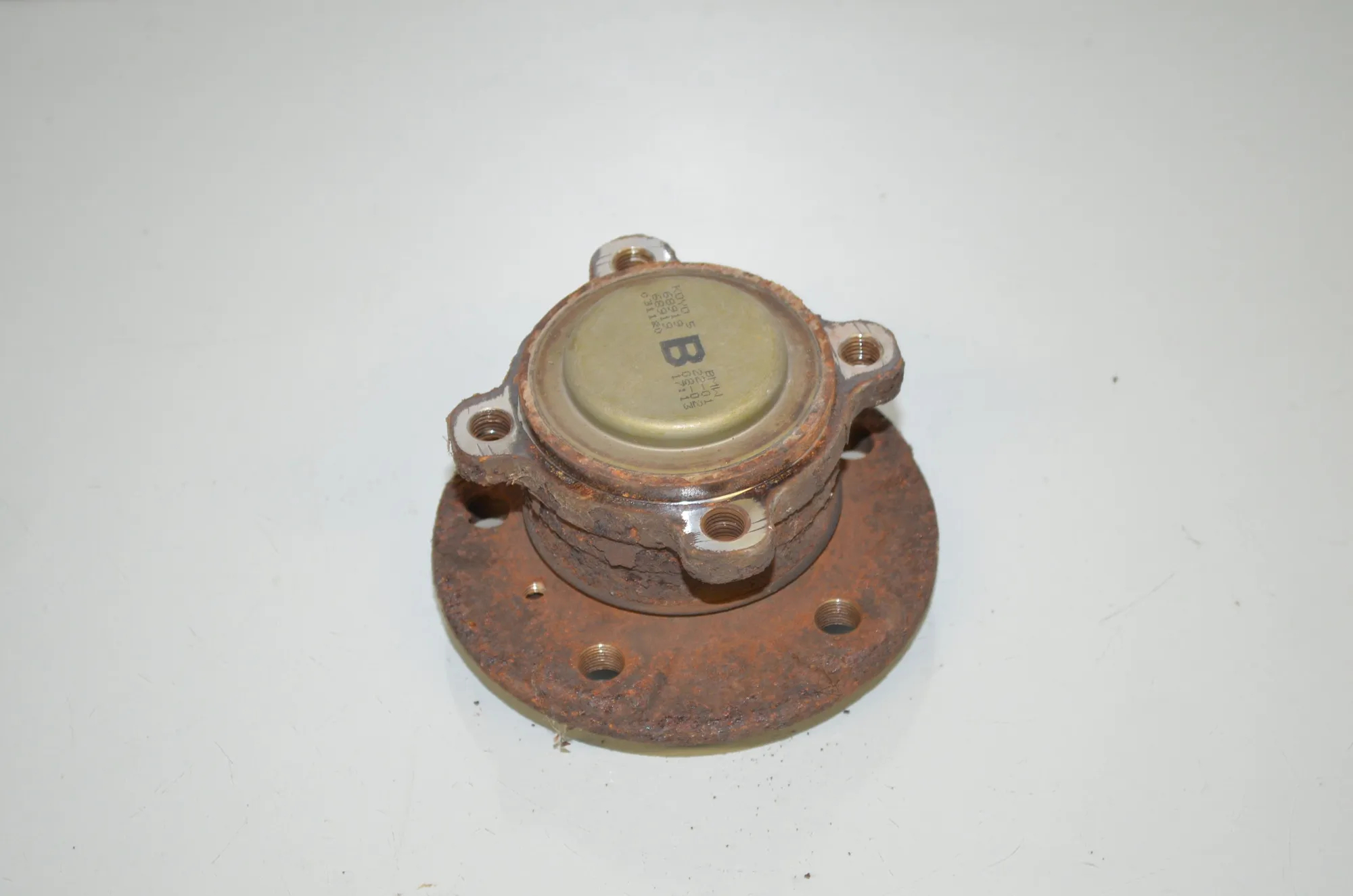 Rear Left Wheel Bearing – OEM 8854389 · BMW 1 (F40) (2019 - -) F40) 116 d 2020 – 3