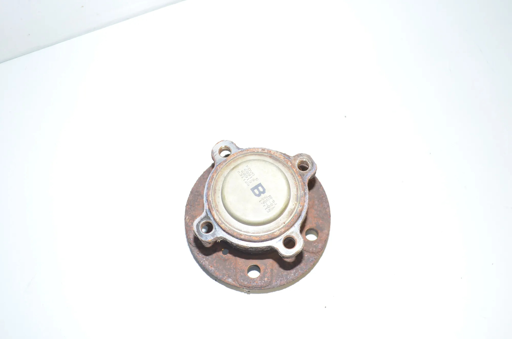 Rear Left Wheel Bearing – OEM 8854389 · BMW 1 (F40) (2019 - -) F40) 116 d 2020 – 4