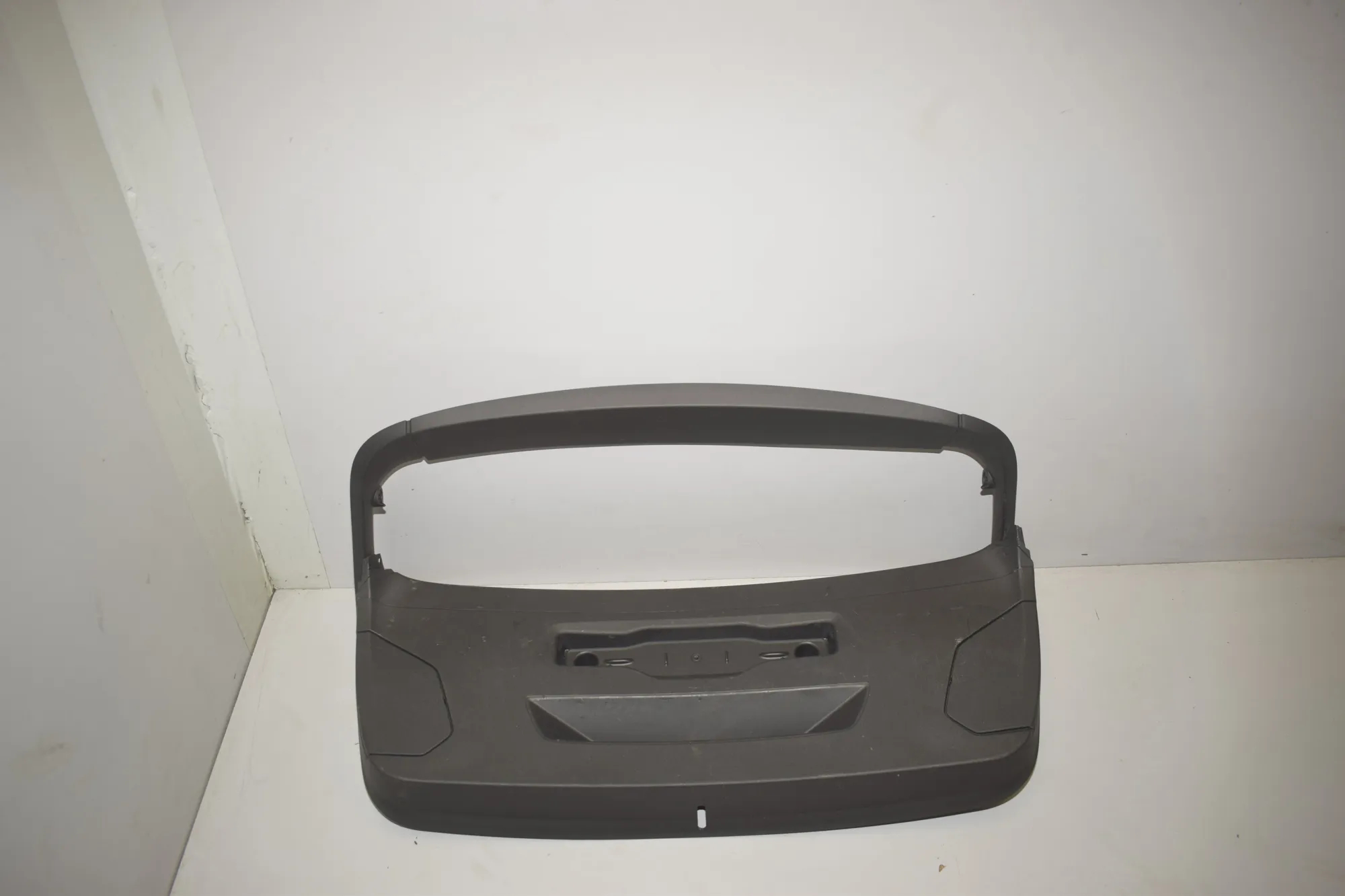Tailgate Bootlid Cover Trim – OEM 7456056 · BMW 1 (F40) (2019 - -) F40) 116 d 2020 – 2