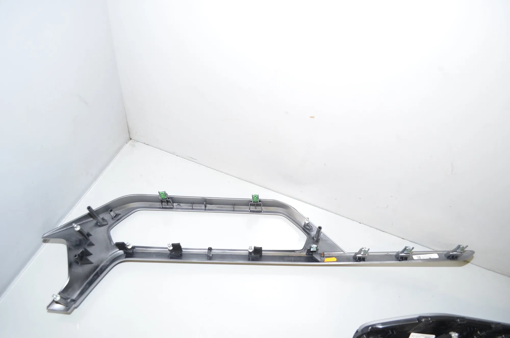Interior Trim Strips Kit – OEM 6823189 · BMW 1 (F40) (2019 - -) F40) 116 d 2020 – 6