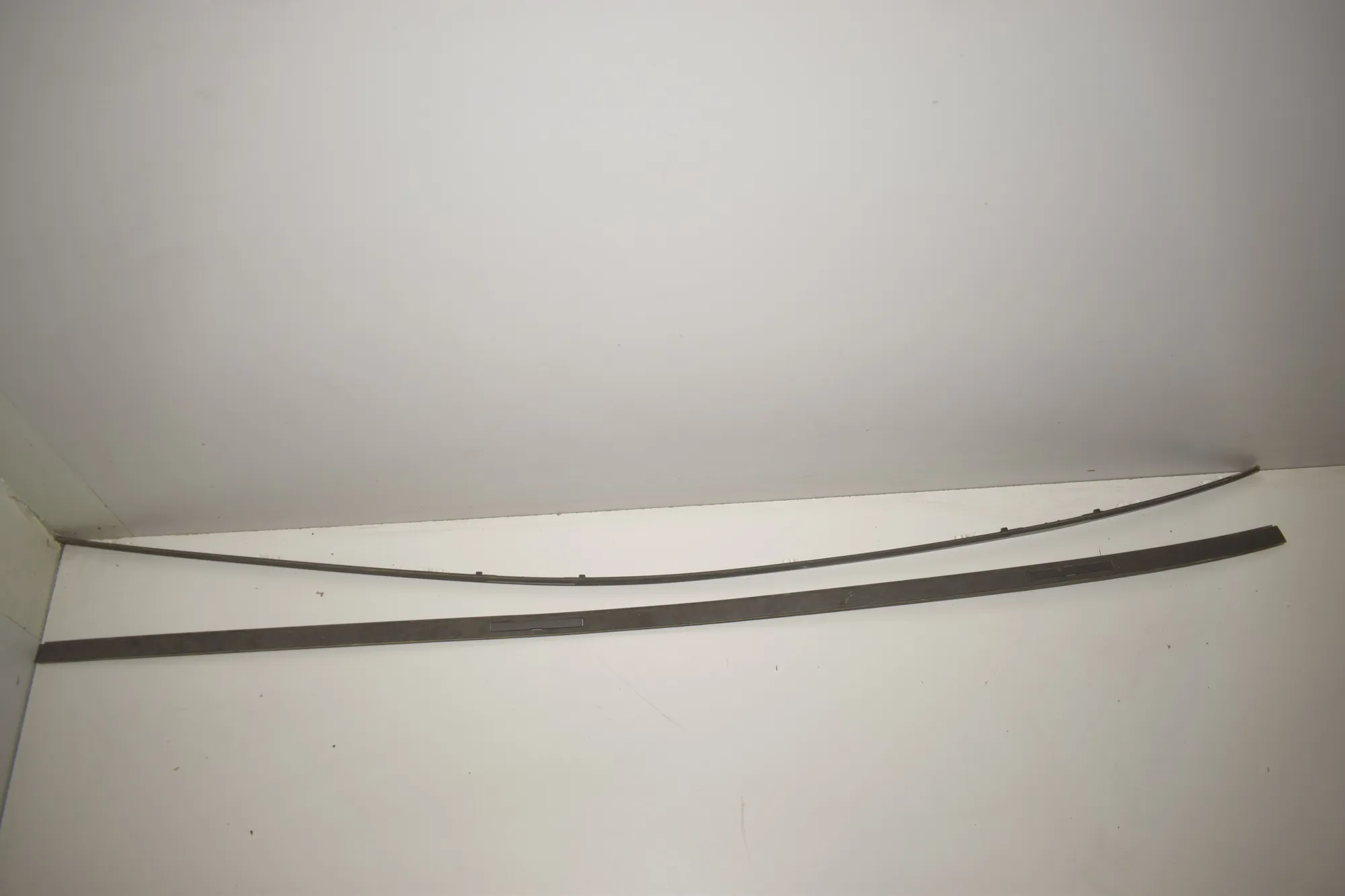 Right Side Roof Strip Trim – OEM 7461829 · BMW 1 (F40) (2019 - -) F40) 116 d 2020 – 3