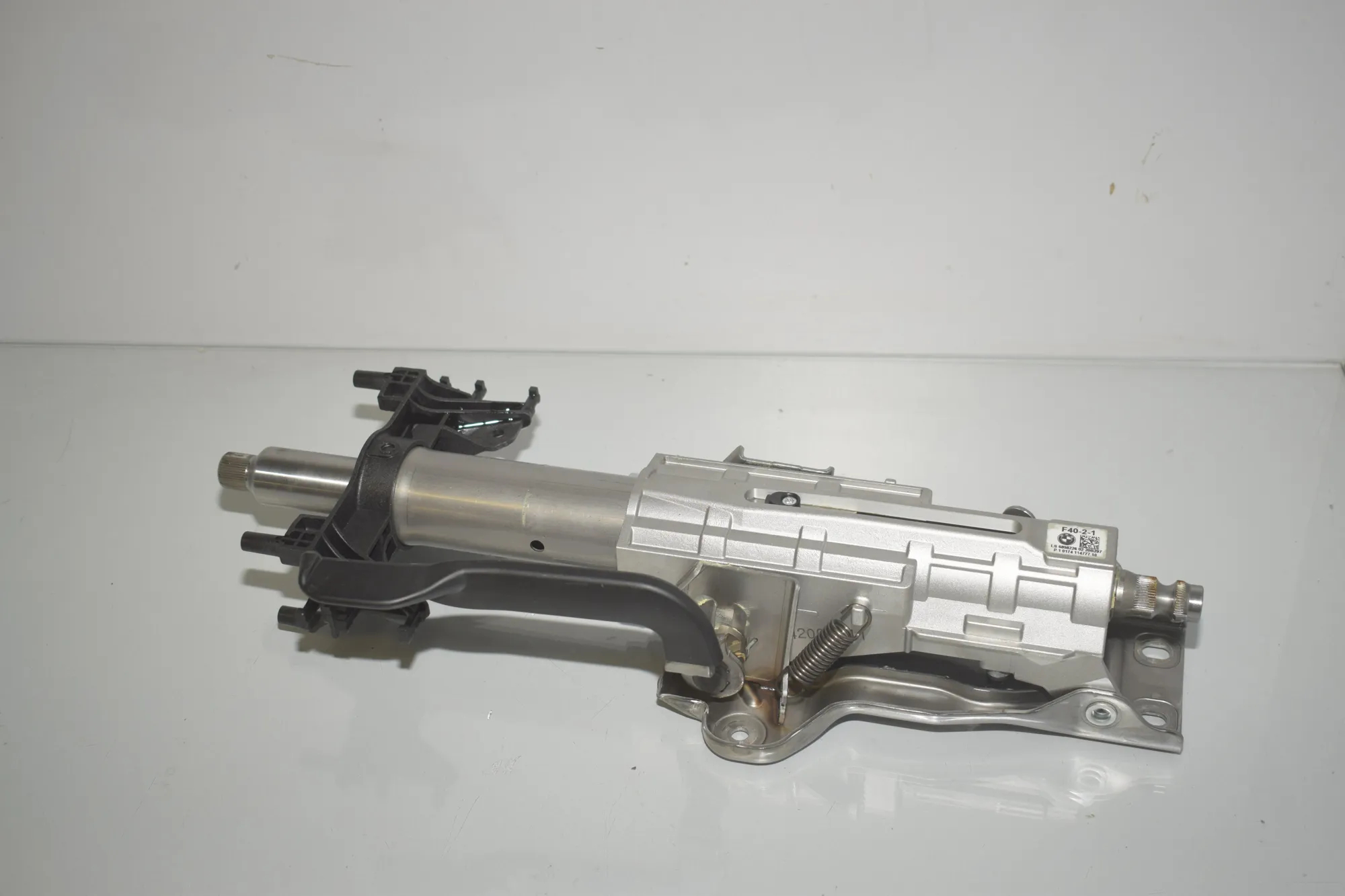 Steering Wheel Adjustment Mechanism – OEM 6898226 · BMW 1 (F40) (2019 - -) F40) 116 d 2020 – 2