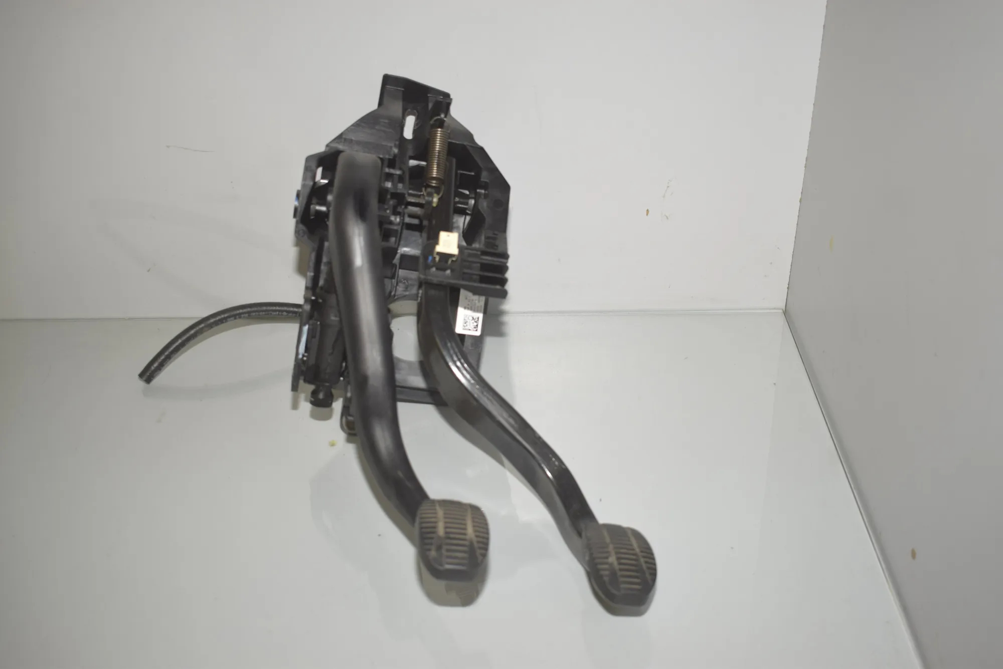 Pedal Assembly – OEM 6898137 · BMW 1 (F40) (2019 - -) F40) 116 d 2020