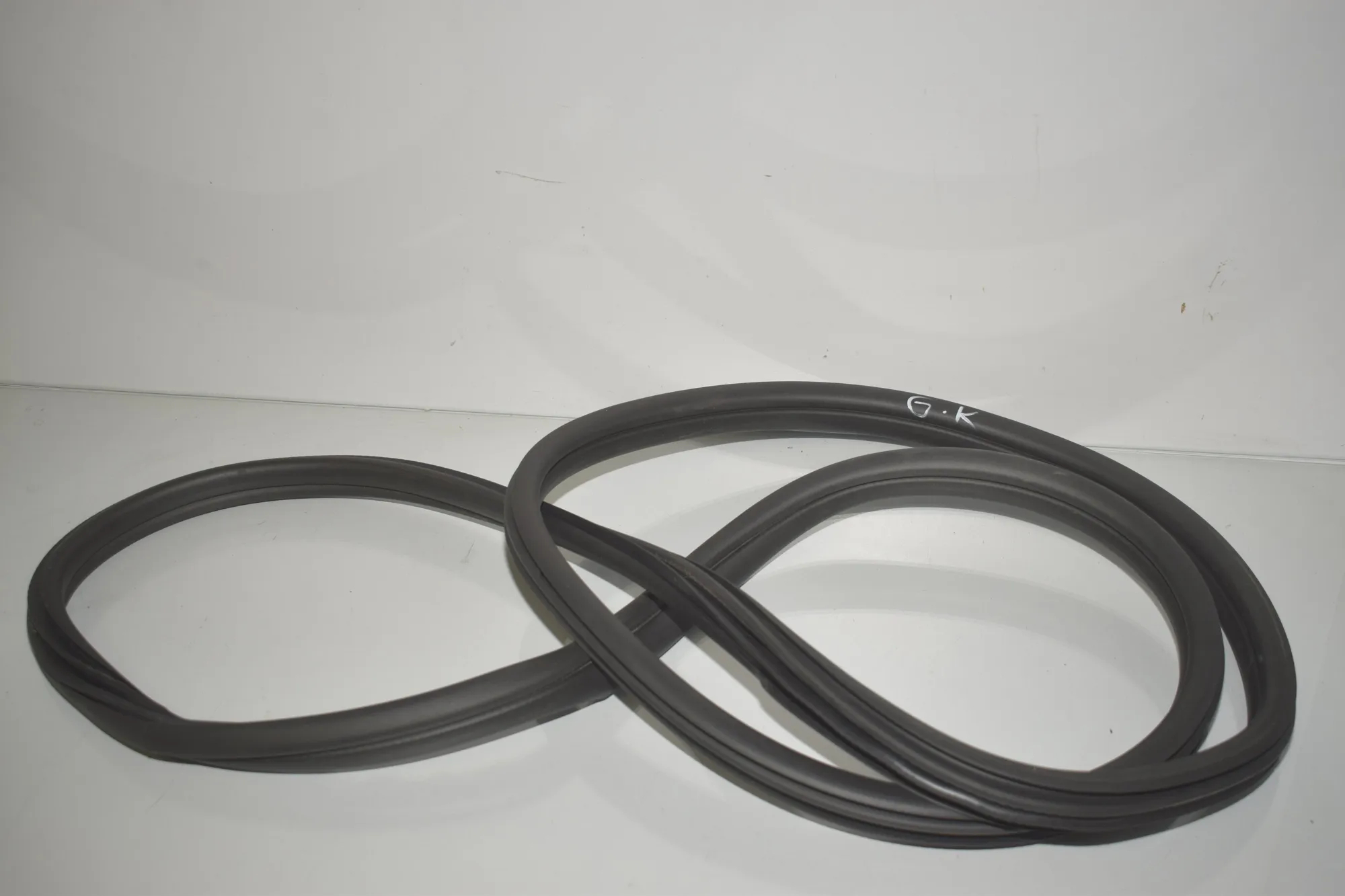 Rear Left Door Seal Rubber – OEM 9880689 · BMW 1 (F40) (2019 - -) F40) 116 d 2020 – 3