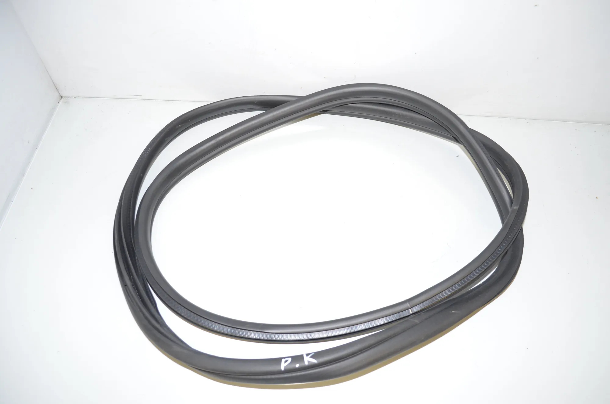 Front Left Door Seal Rubber – OEM 9880688 · BMW 1 (F40) (2019 - -) F40) 116 d 2020