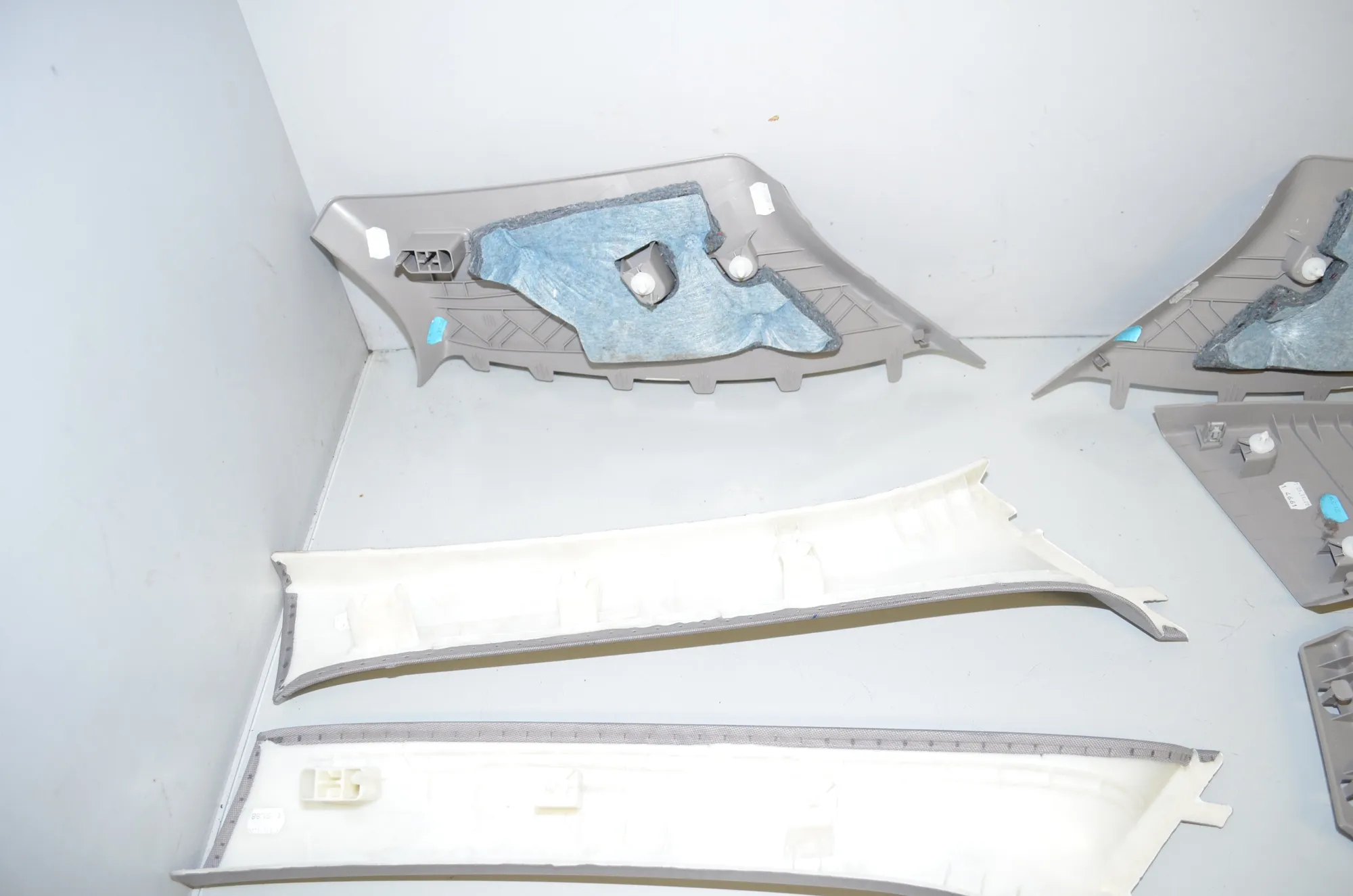 Interior Side Pillars Trim Kit – OEM 7444550 · BMW 1 (F40) (2019 - -) F40) 116 d 2020 – 8