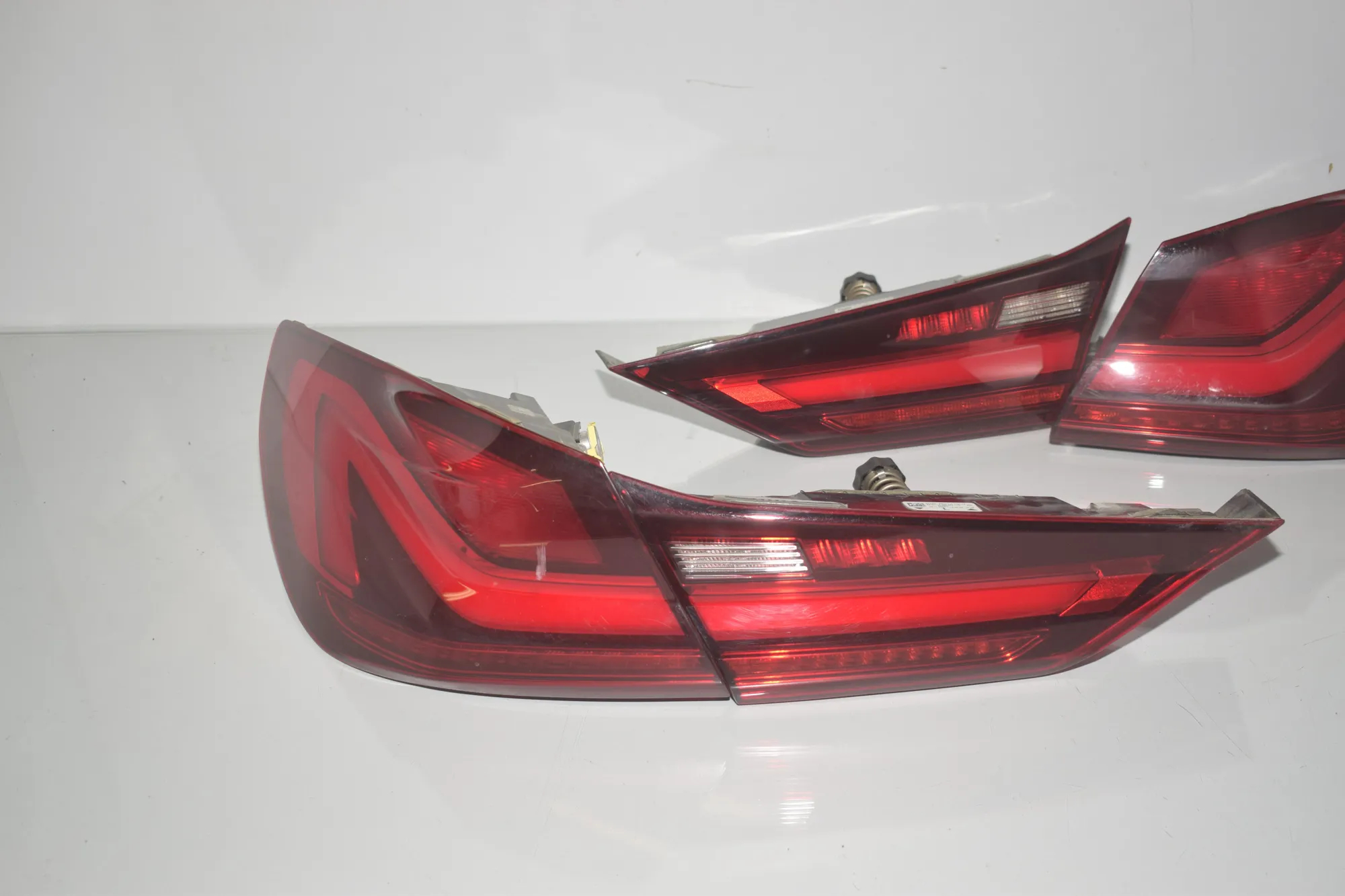 Rear Tail Light Set – OEM 7450643 · BMW 1 (F40) (2019 - -) F40) 116 d 2020 – 6