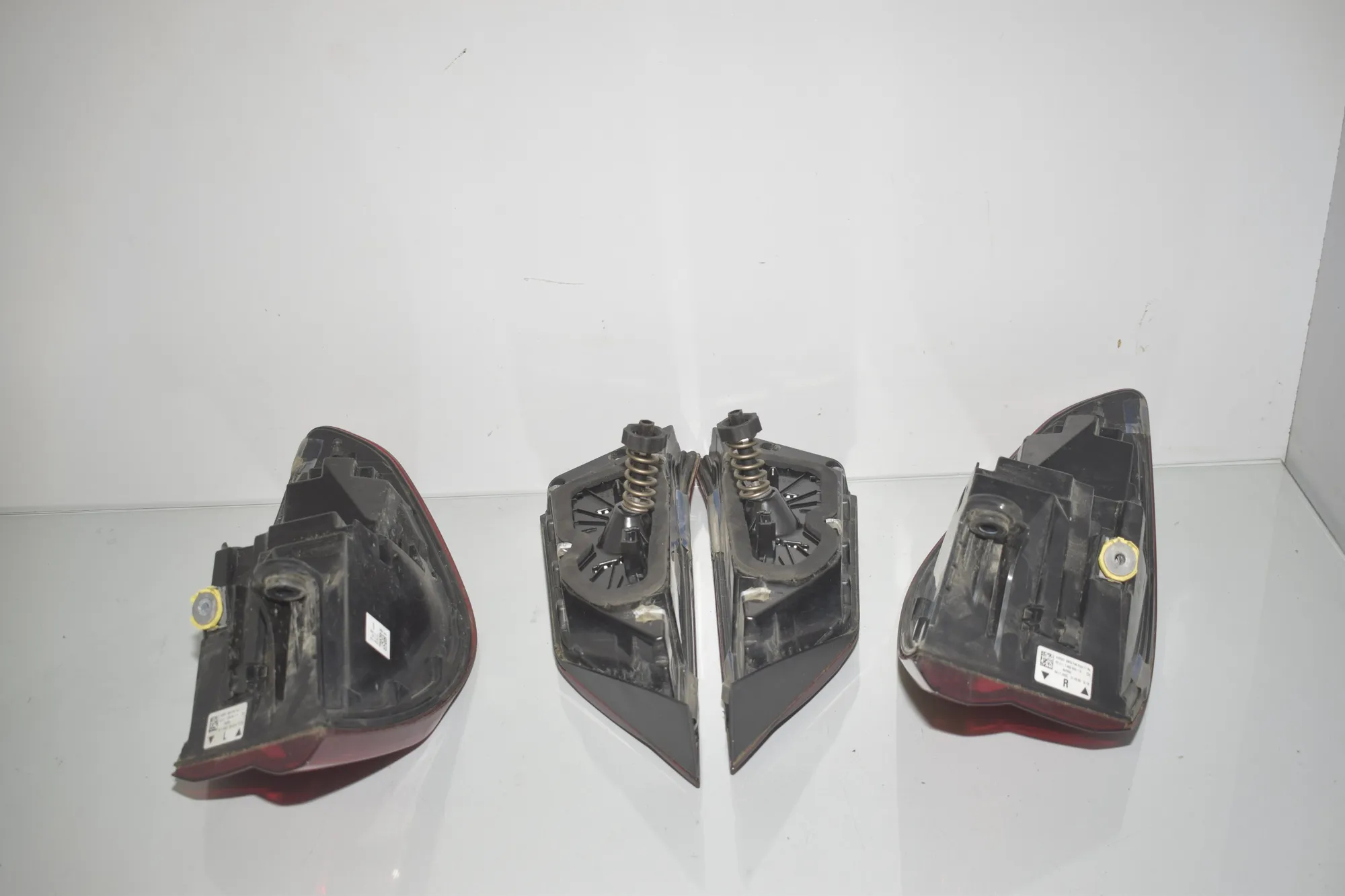 Rear Tail Light Set – OEM 7450643 · BMW 1 (F40) (2019 - -) F40) 116 d 2020 – 9