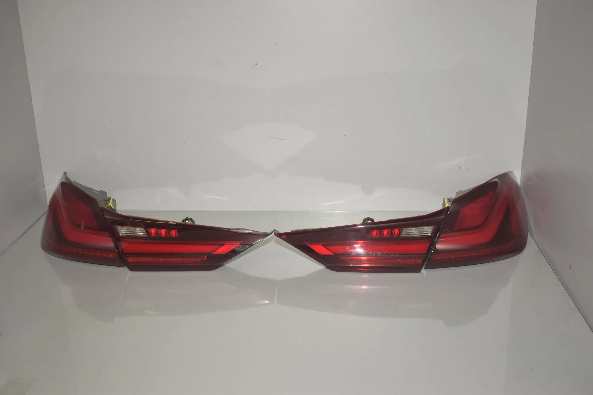 Rear Tail Light Set – OEM 7450643 · BMW 1 (F40) (2019 - -) F40) 116 d 2020