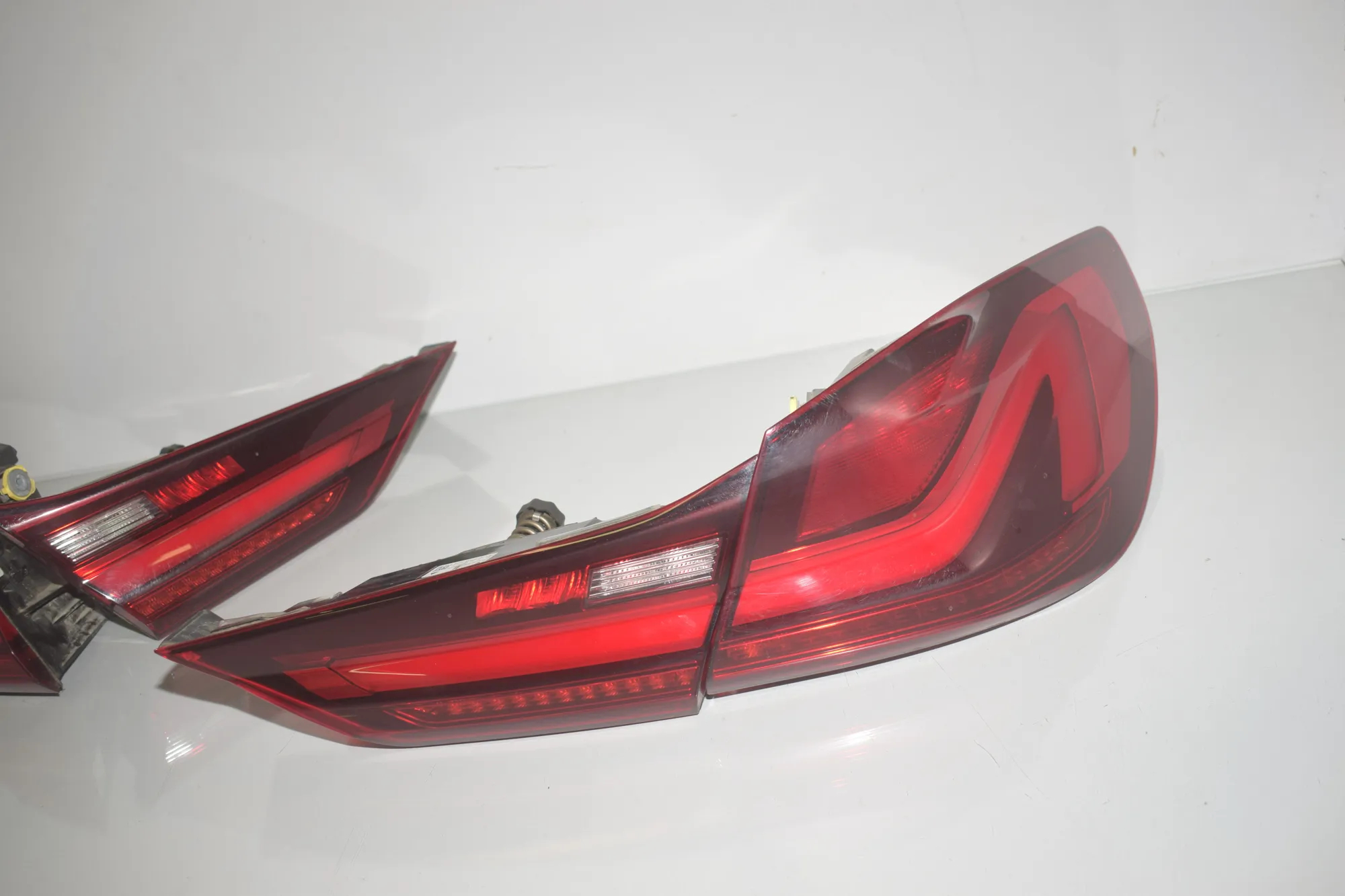 Rear Tail Light Set – OEM 7450643 · BMW 1 (F40) (2019 - -) F40) 116 d 2020 – 5