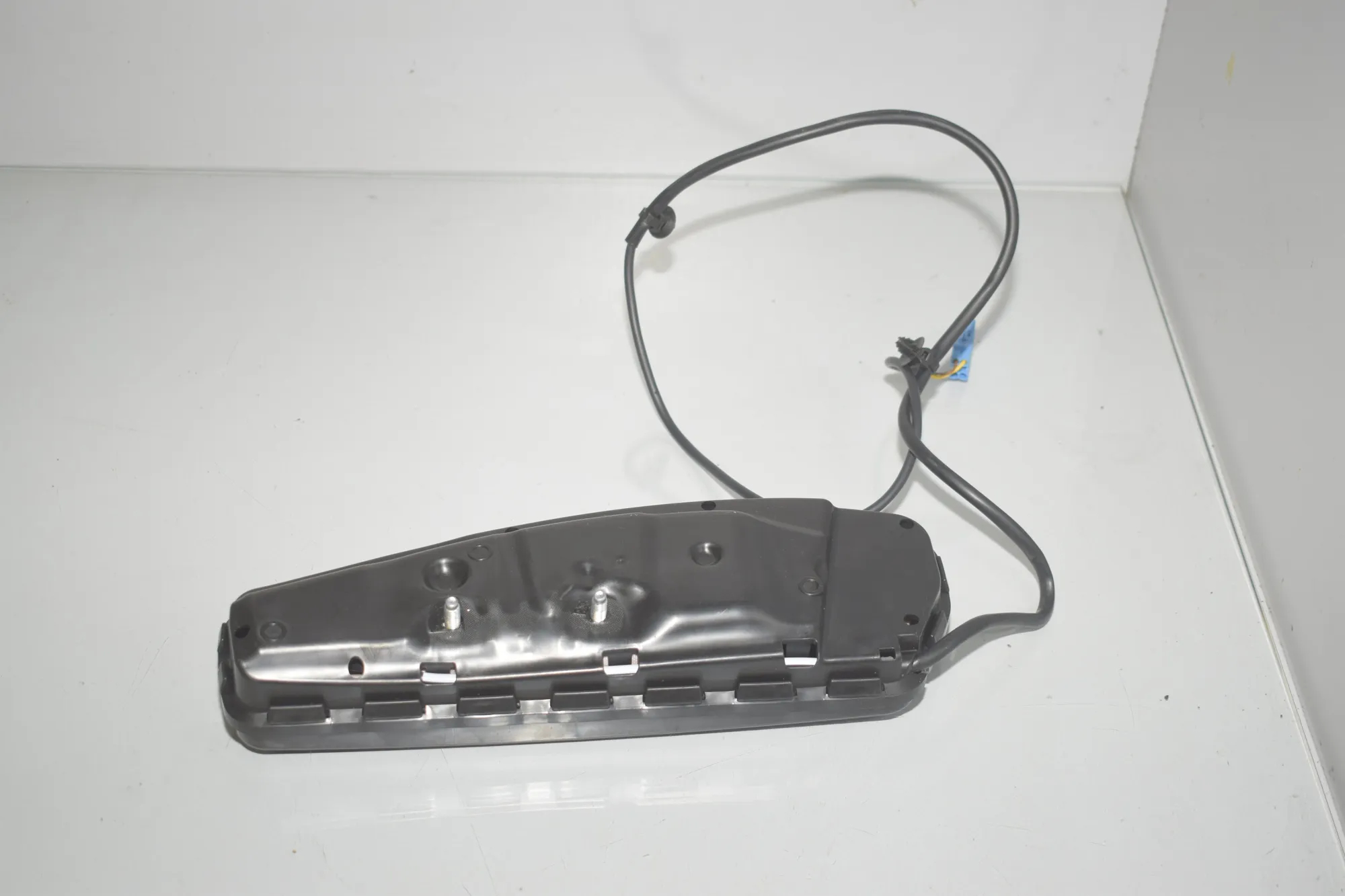 Seat Safety Bag SRS – OEM 9493487 · BMW iX2 BMW iX2 xDrive 30 2023 – 3
