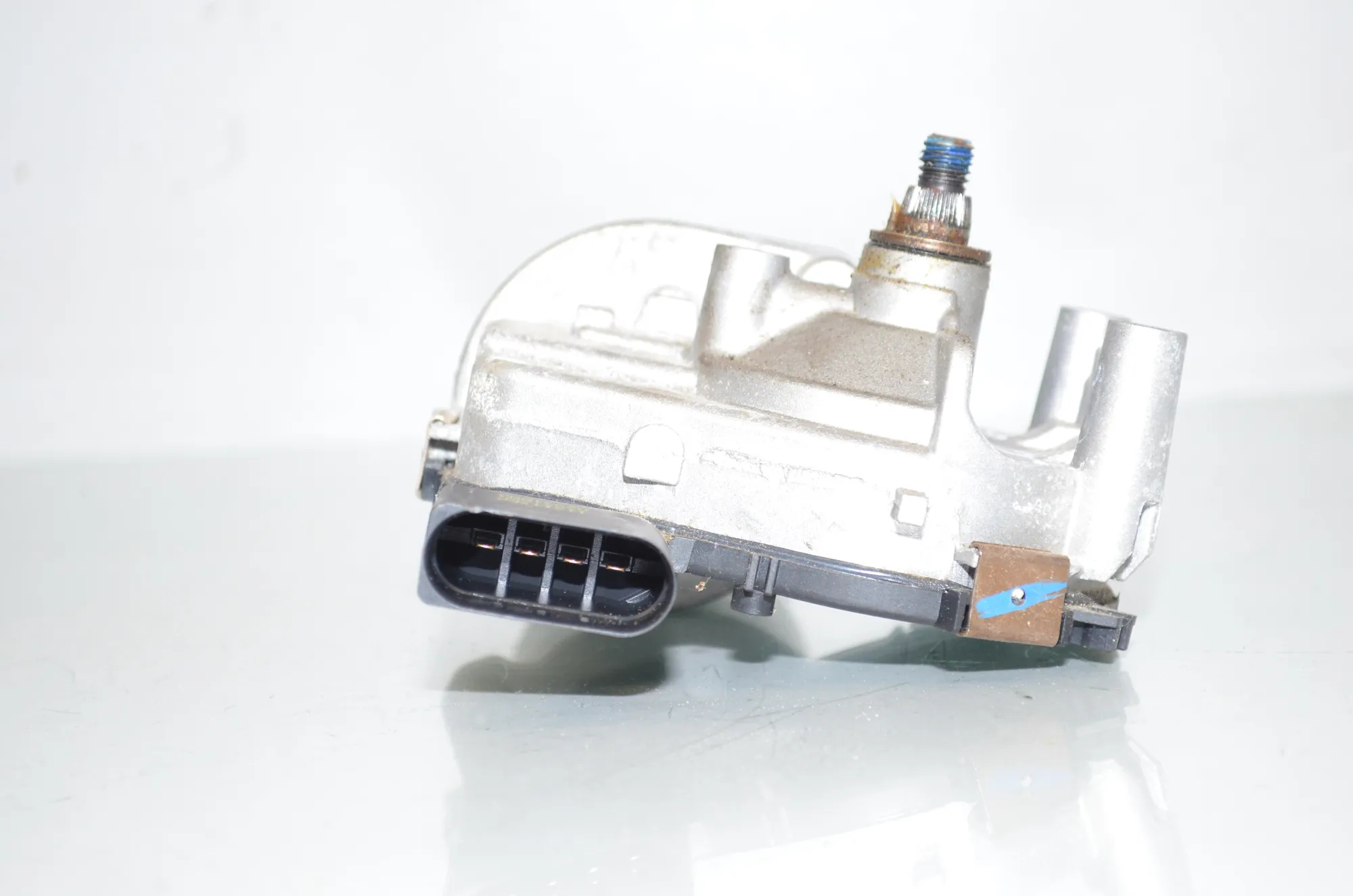 Front Windshield Wiper Mechanism Motor – OEM 7453953 · BMW 1 (F40) (2019 - -) F40) 116 d 2020 – 4