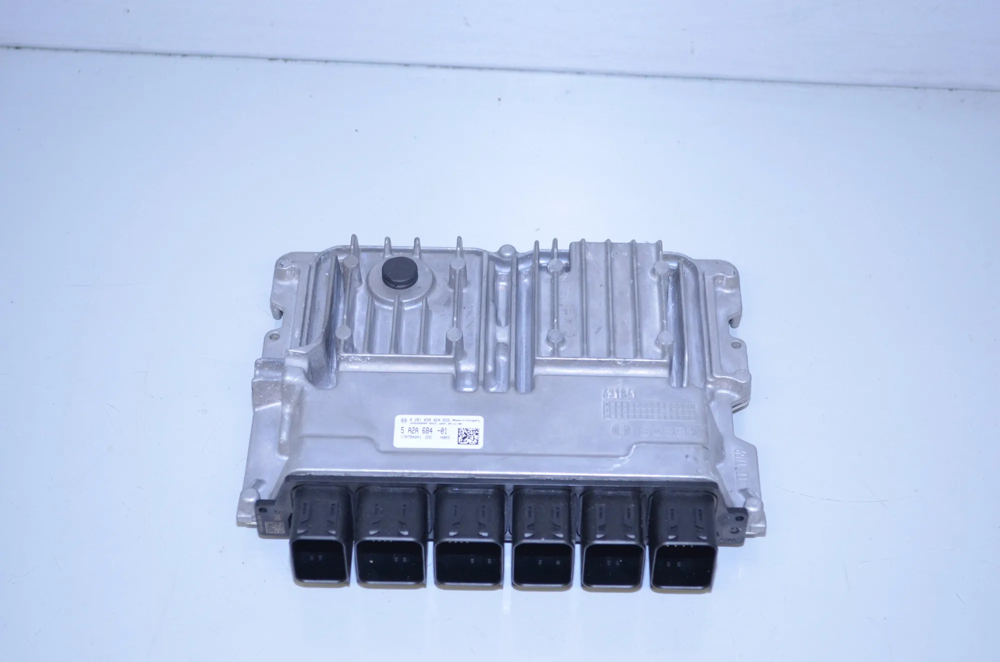 Engine Ignition ECU Set – OEM 5A34CF3 · BMW 1 (F40) (2019 - -) F40) 116 d 2020 – 7