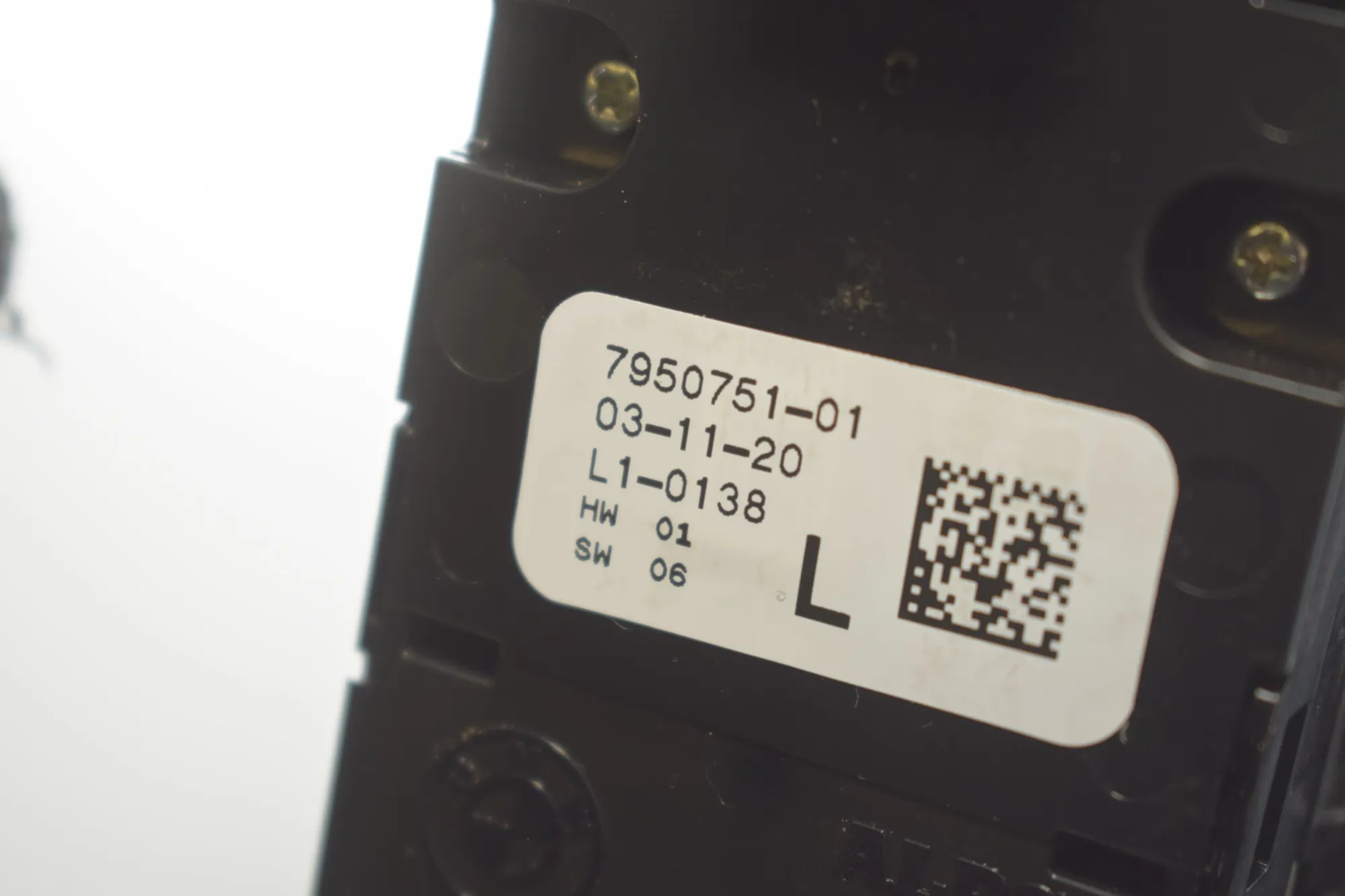 Front Left Door Window Switch – OEM 7950751 · BMW 1 (F40) (2019 - -) F40) 116 d 2020 – 5