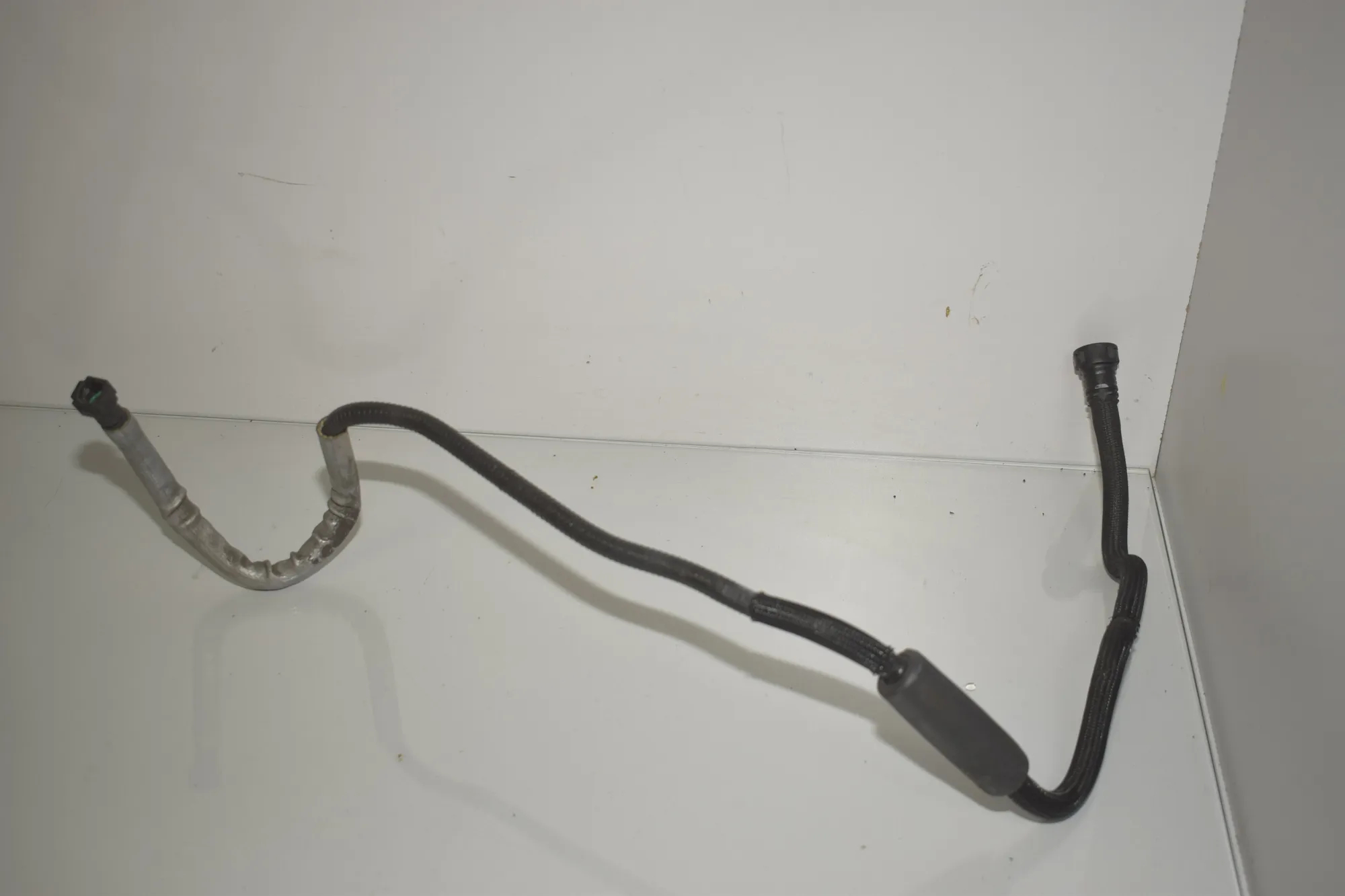 Other tubes – OEM 8638019 · BMW 2 Gran Tourer (F46) 218 i 2015