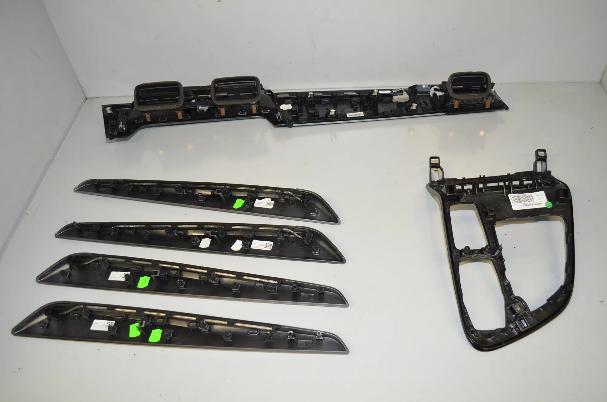 Interior Trim Strips Kit – OEM 9287611 · BMW 2 Gran Tourer (F46) 218 i 2015 – 5