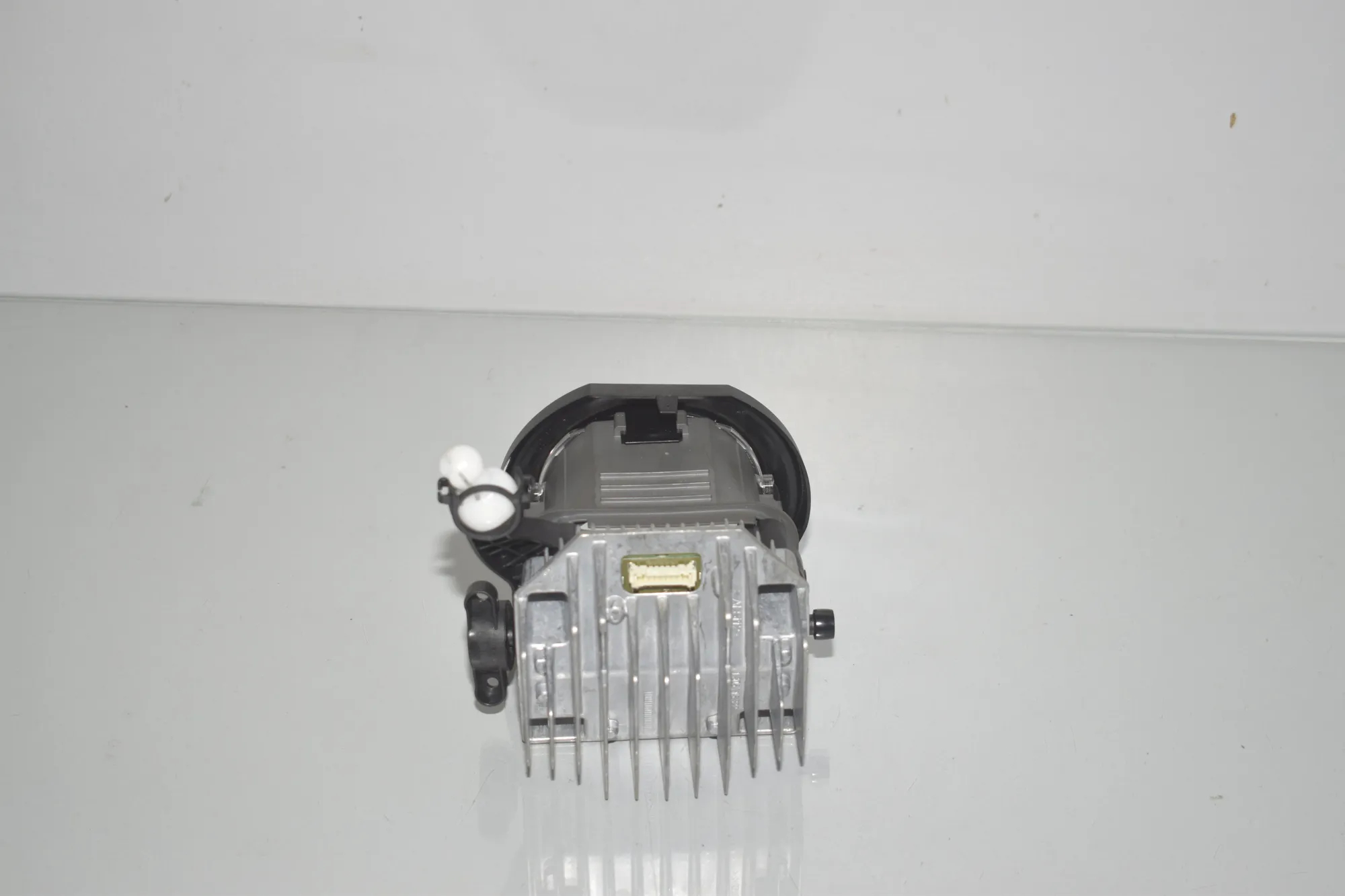LED Lights Control Unit – OEM 1305715322 · BMW 2 Gran Tourer (F46) 218 i 2015 – 3