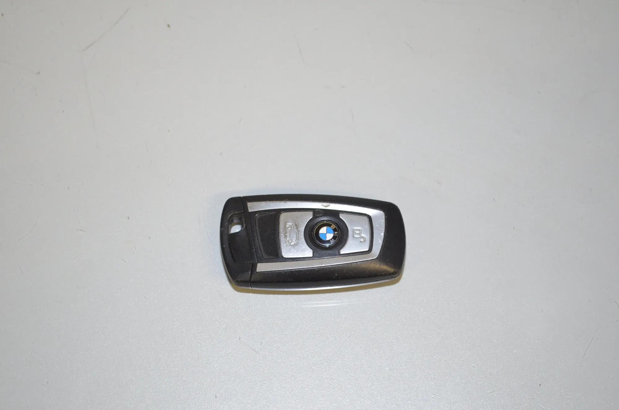 Ignition Key – OEM 5A57FB8 · BMW 3 (F30, F80) BMW 3 (F30, F80) 328 i xDrive 2014