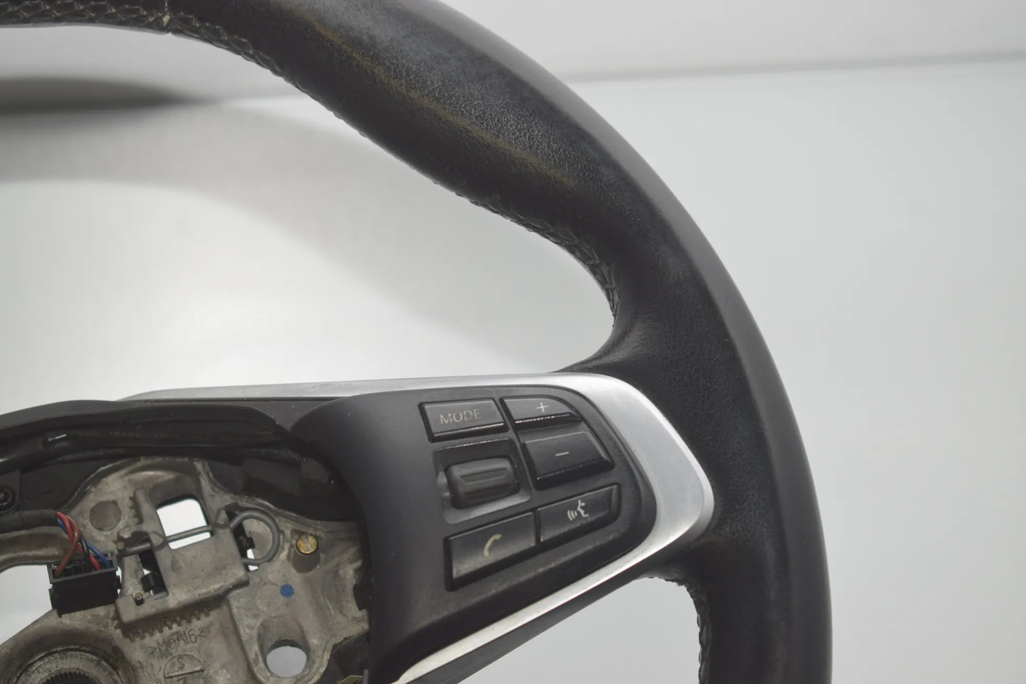 Steering Wheel – OEM 6860284 · BMW 2 Gran Tourer (F46) 218 i 2015 – 3