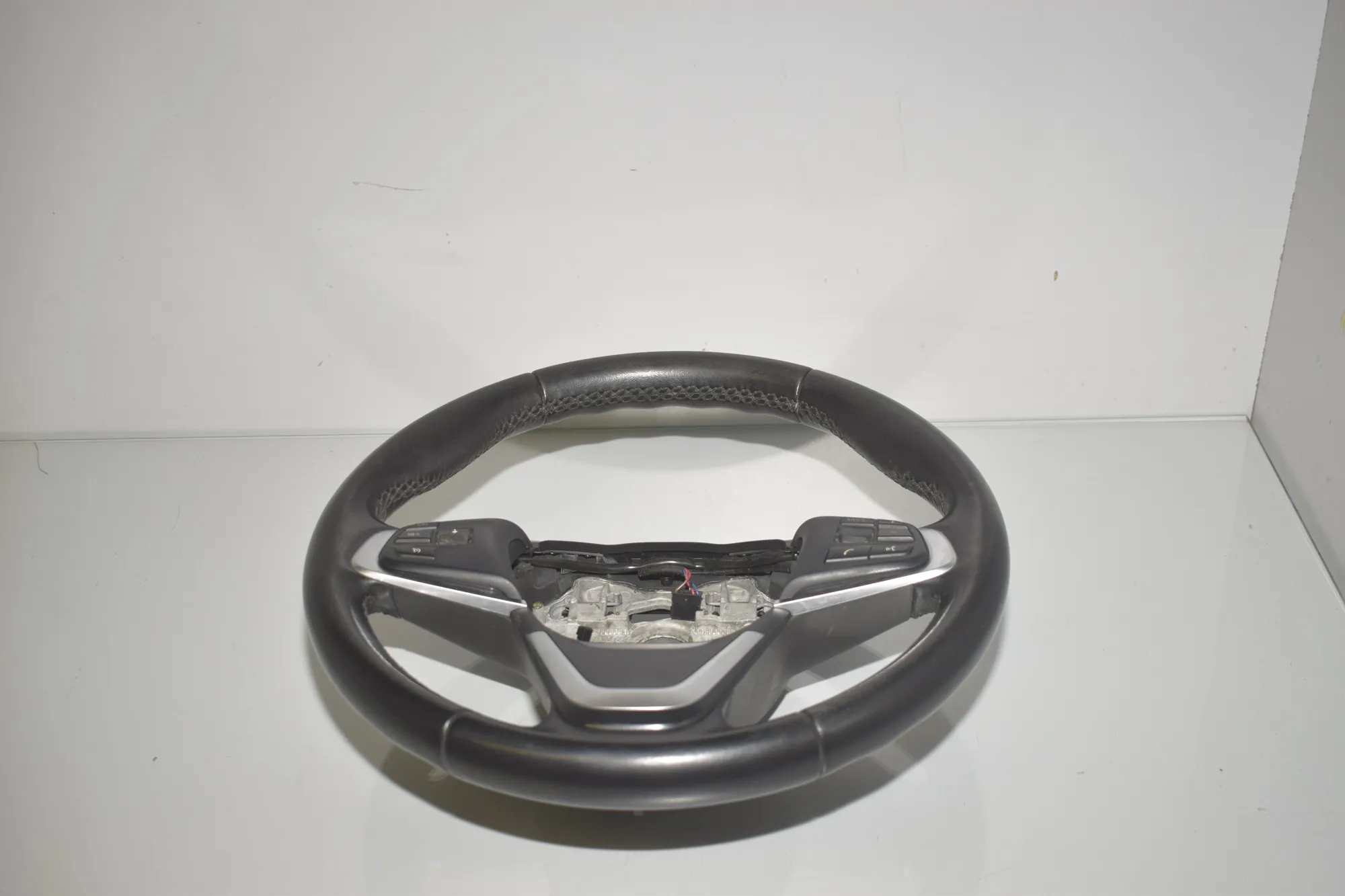 Steering Wheel – OEM 6860284 · BMW 2 Gran Tourer (F46) 218 i 2015 – 2