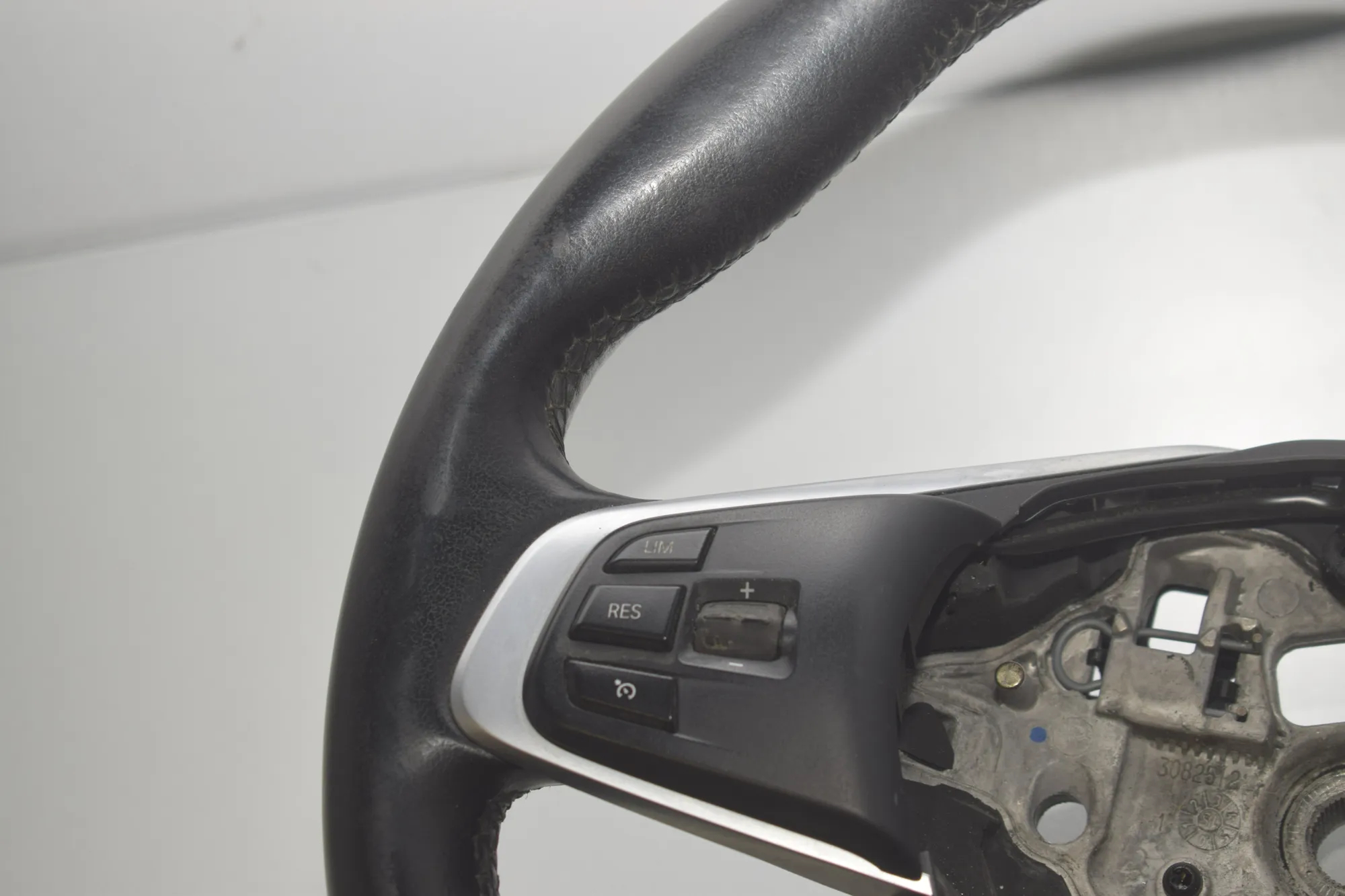 Steering Wheel – OEM 6860284 · BMW 2 Gran Tourer (F46) 218 i 2015 – 4