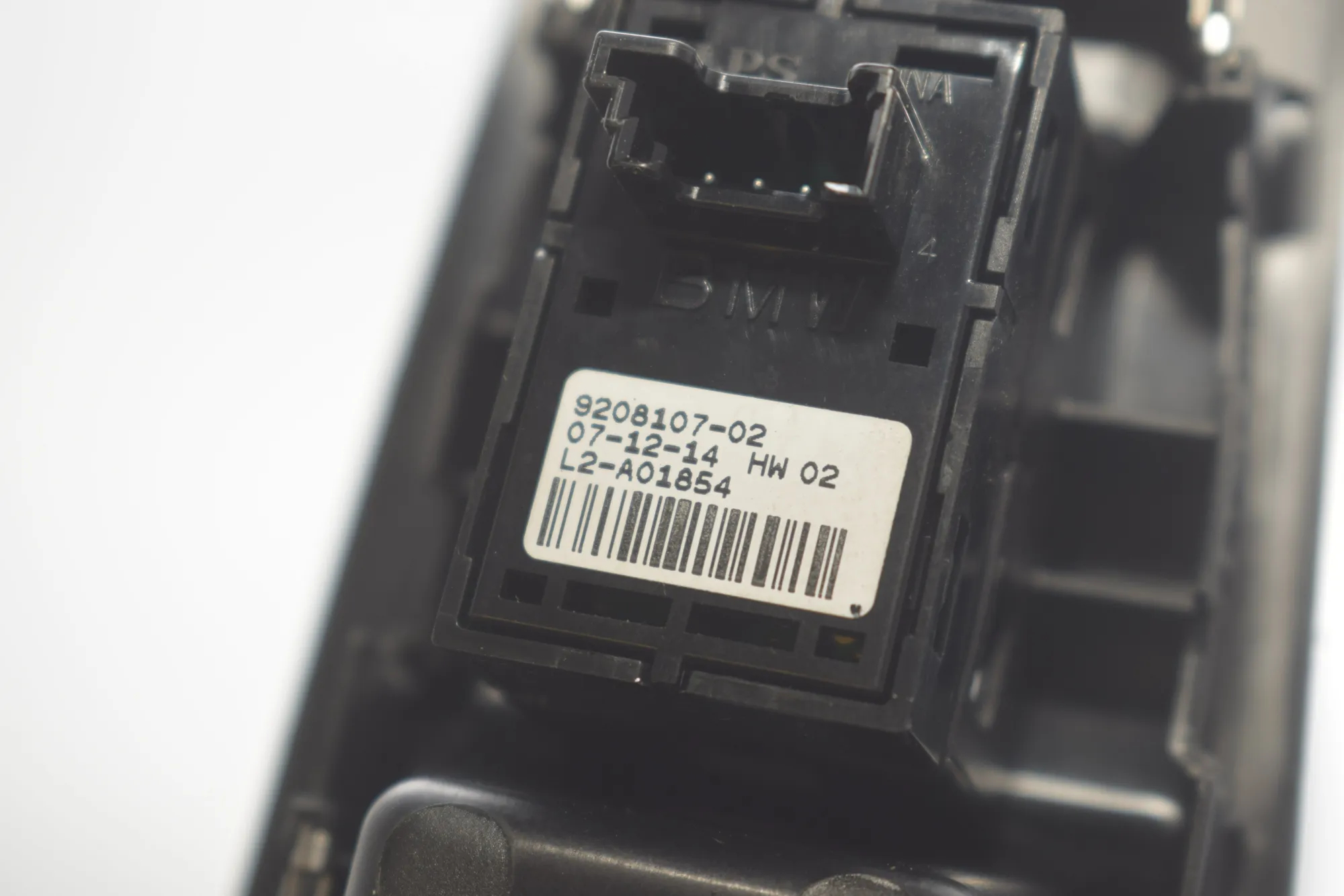 Front Right Door Window Switch – OEM 9208107 · BMW 2 Gran Tourer (F46) 218 i 2015 – 5
