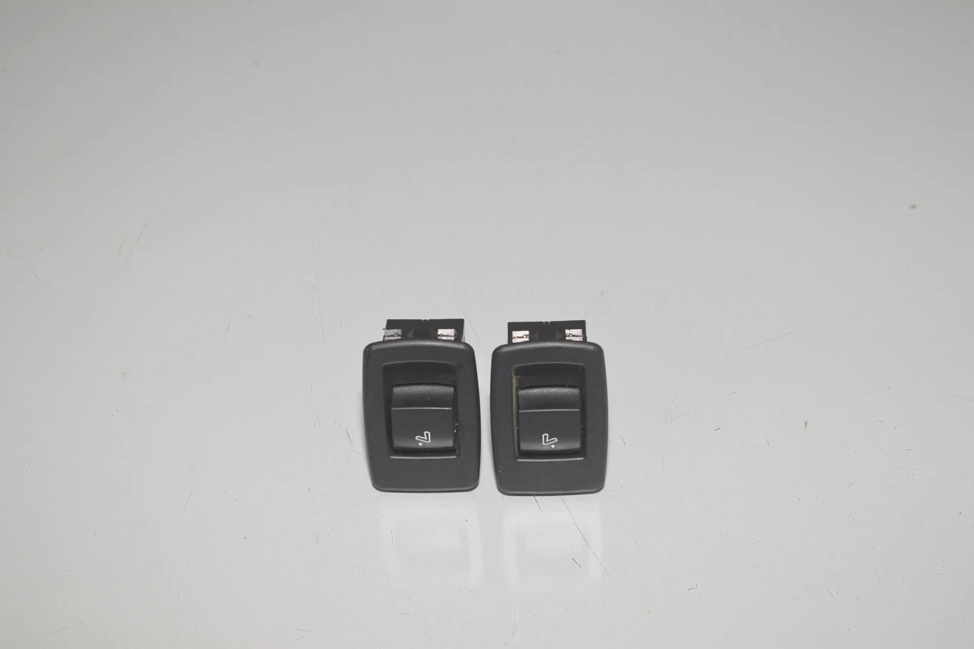 Switches – OEM 9290729 · BMW 2 Gran Tourer (F46) 218 i 2015