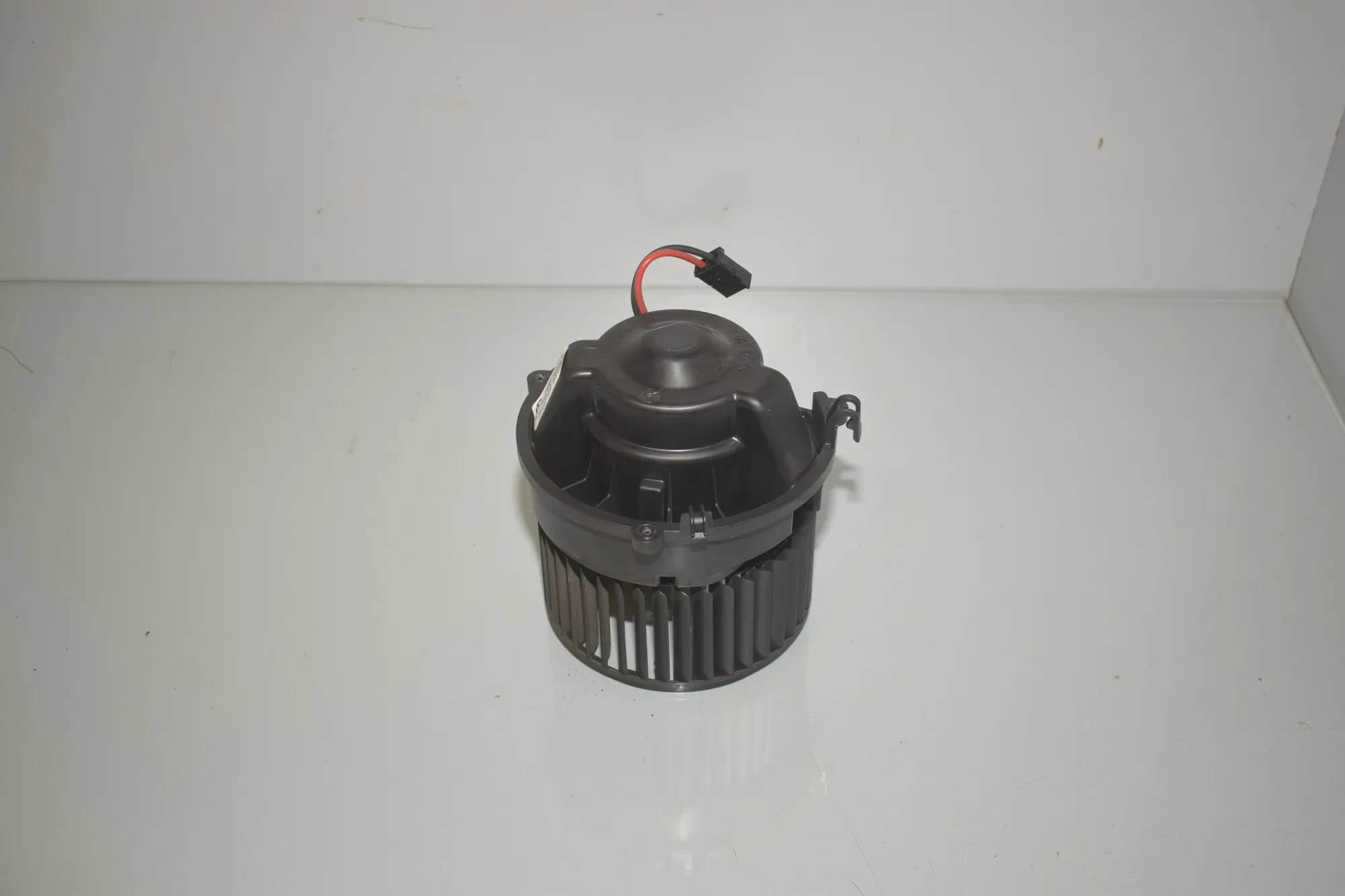 Heater Blower Fan – OEM 9297752 · BMW 2 Gran Tourer (F46) 218 i 2015