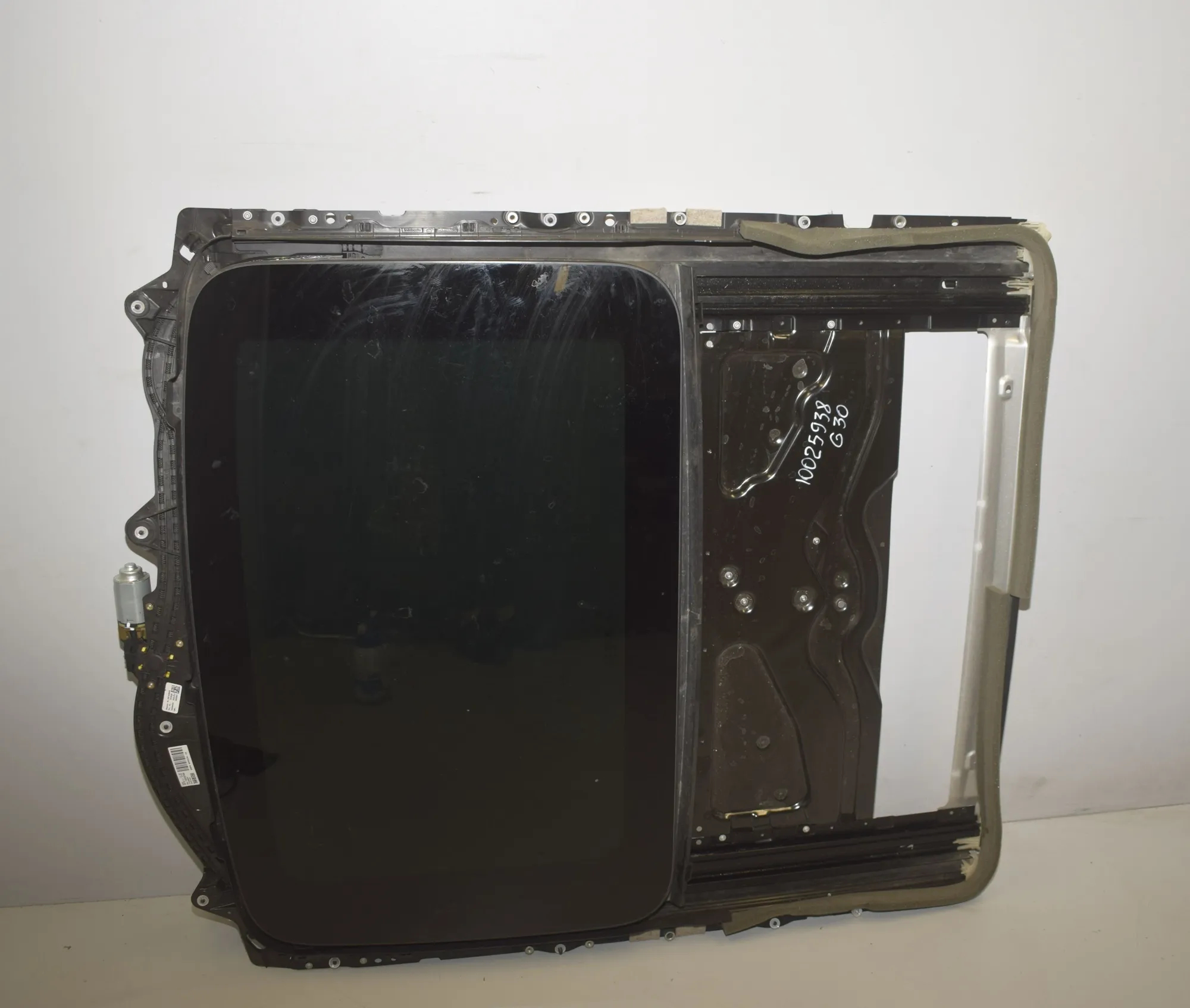 Sunroof – OEM 8065030 · BMW 5 (G30) (2016 - -) M 550 i xDrive 2017
